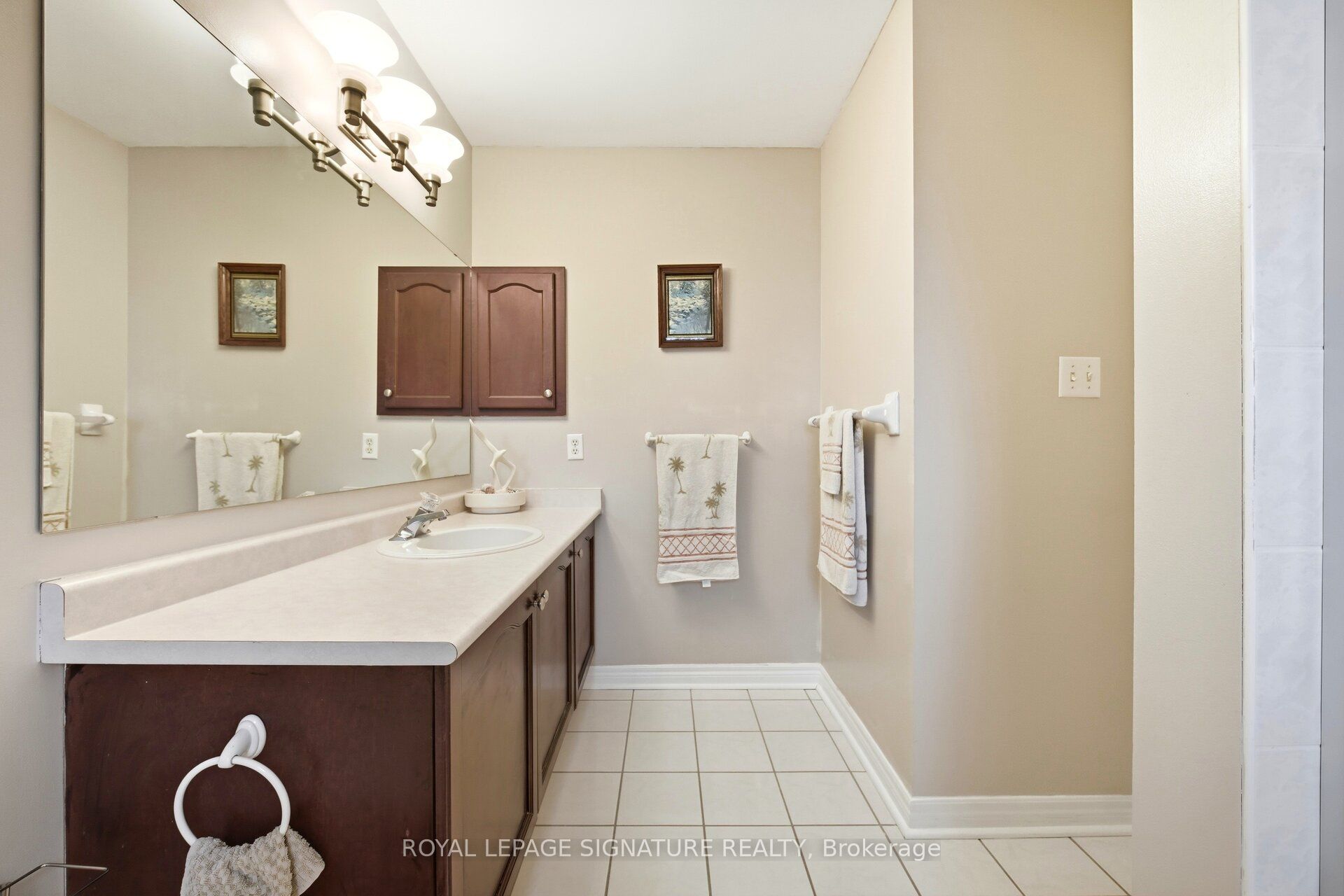 52 Durham Street Property Photo 37