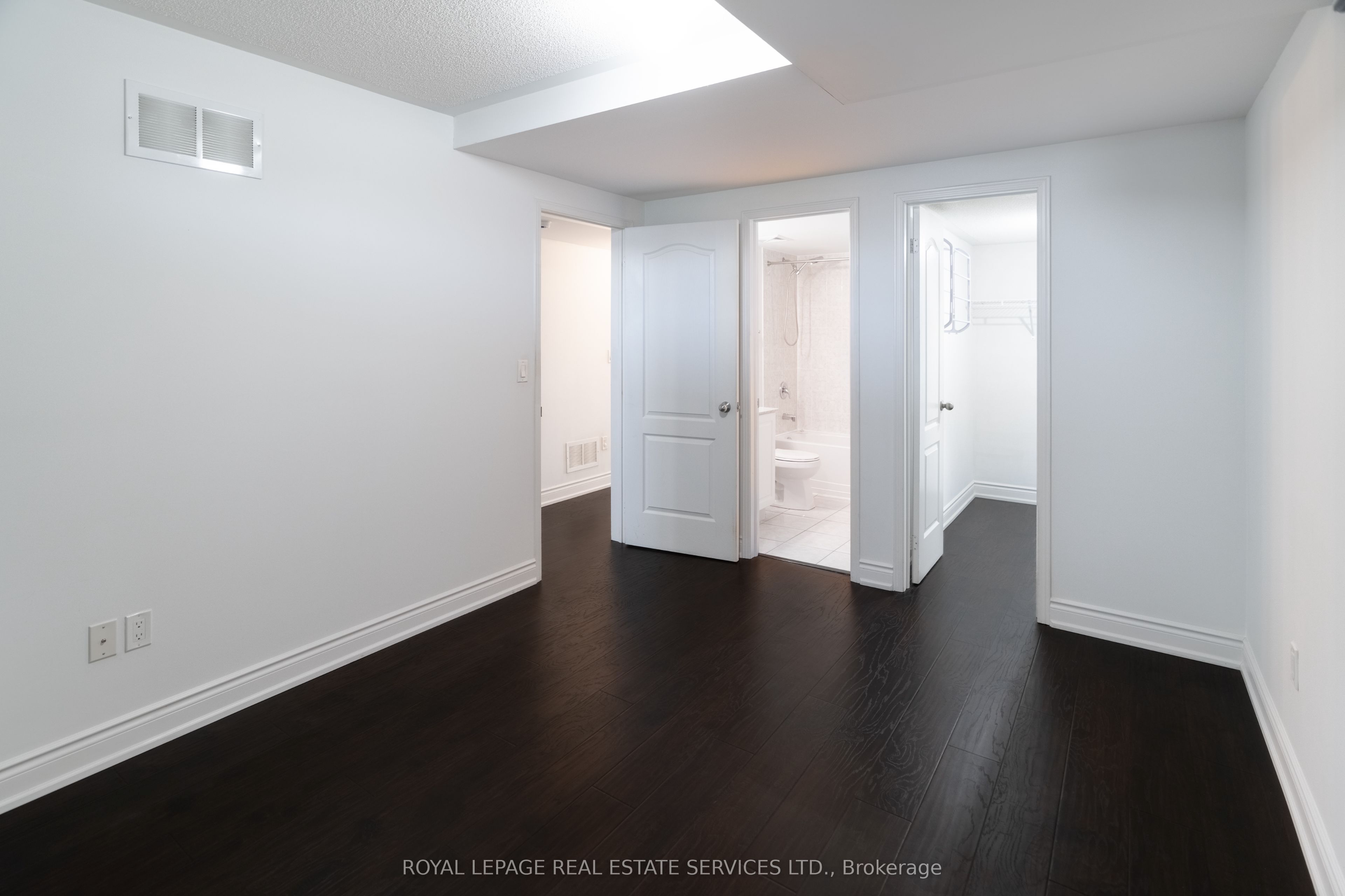 138 Widdicome Hill Boulevard 721 Property Photo 20