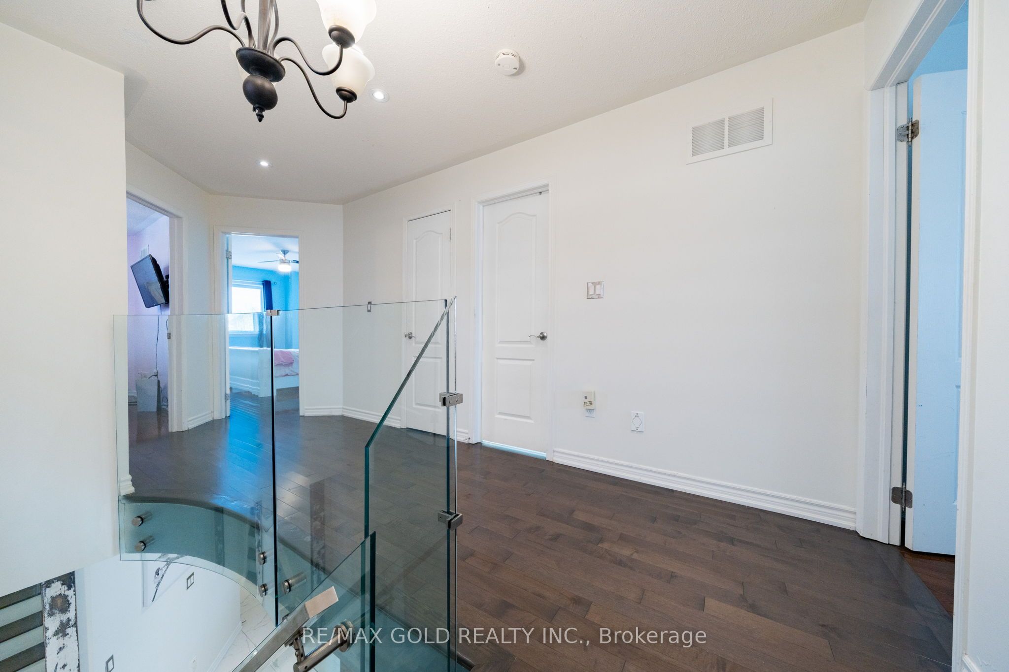 19 Spring Valley Court Property Photo 24