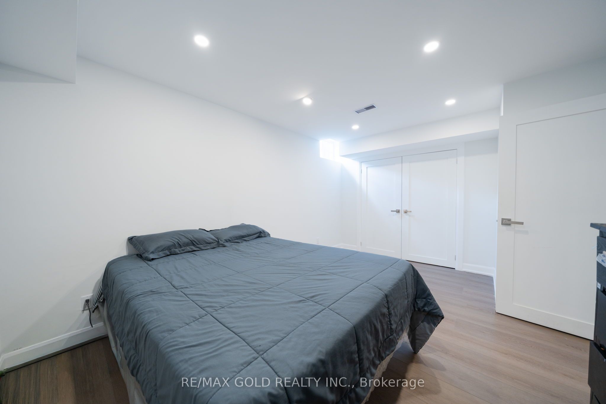 19 Spring Valley Court Property Photo 34