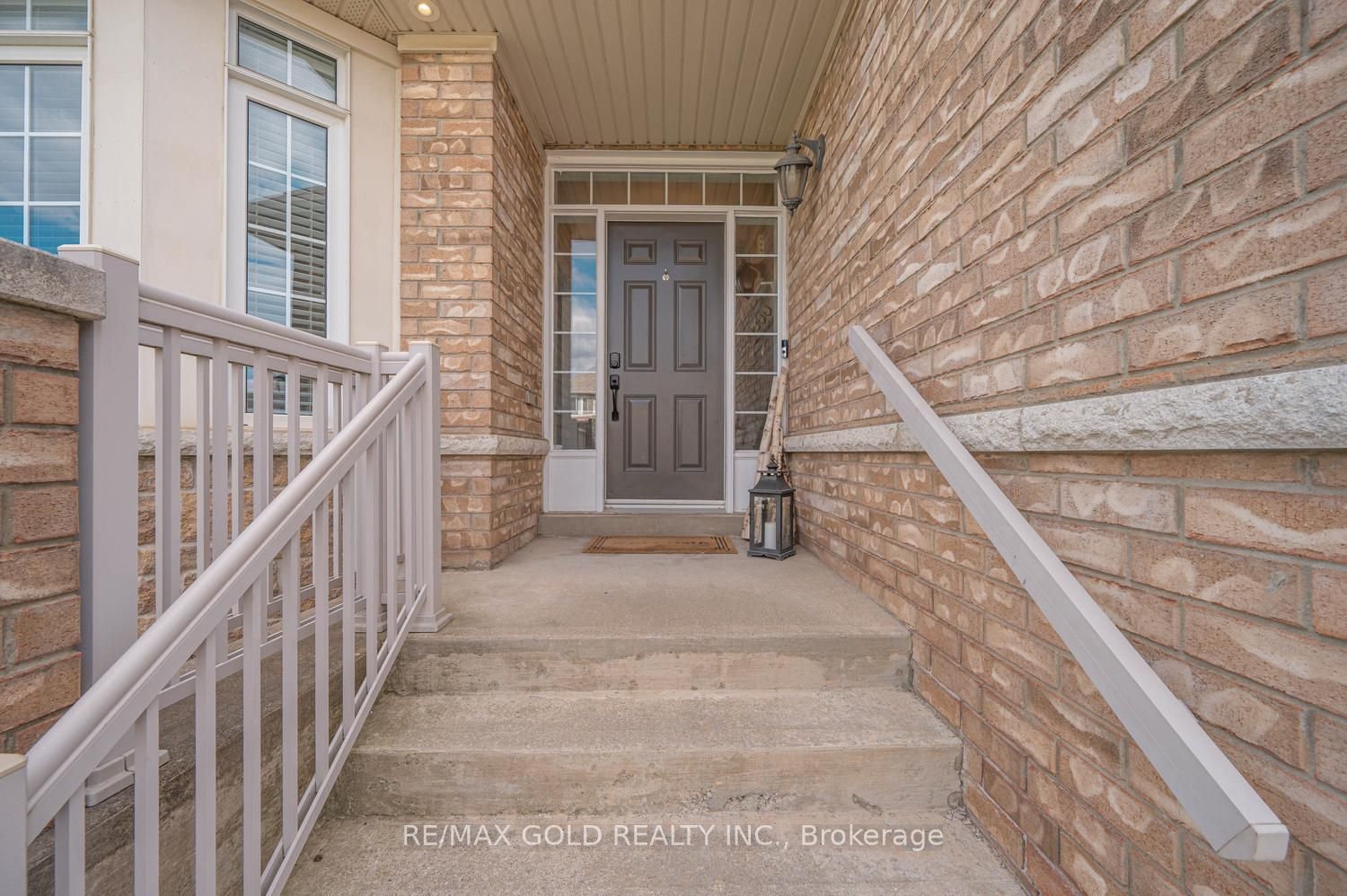28 Dokkum Crescent Property Photo 9