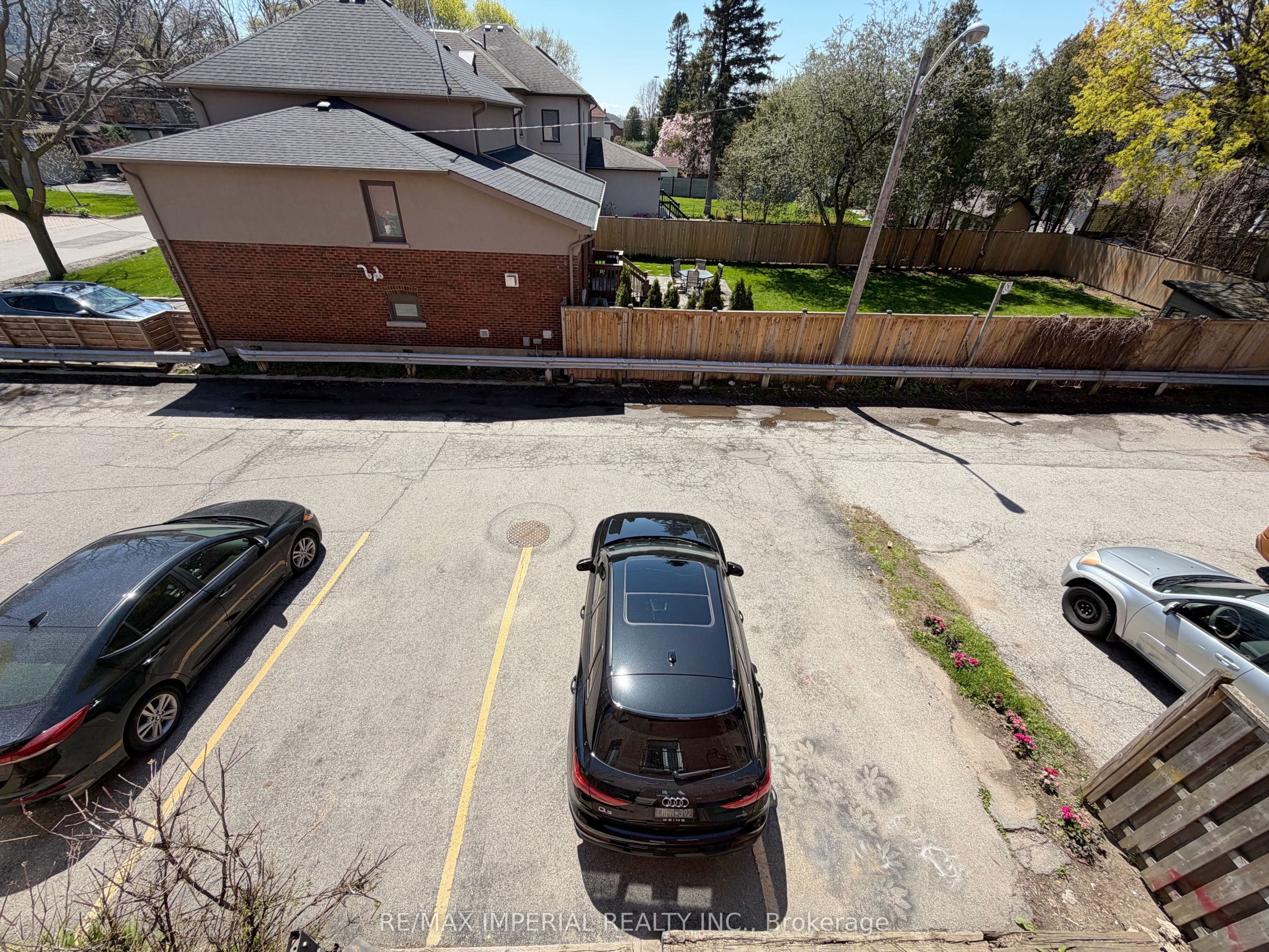 623 - 623a The Queensway Property Photo 23