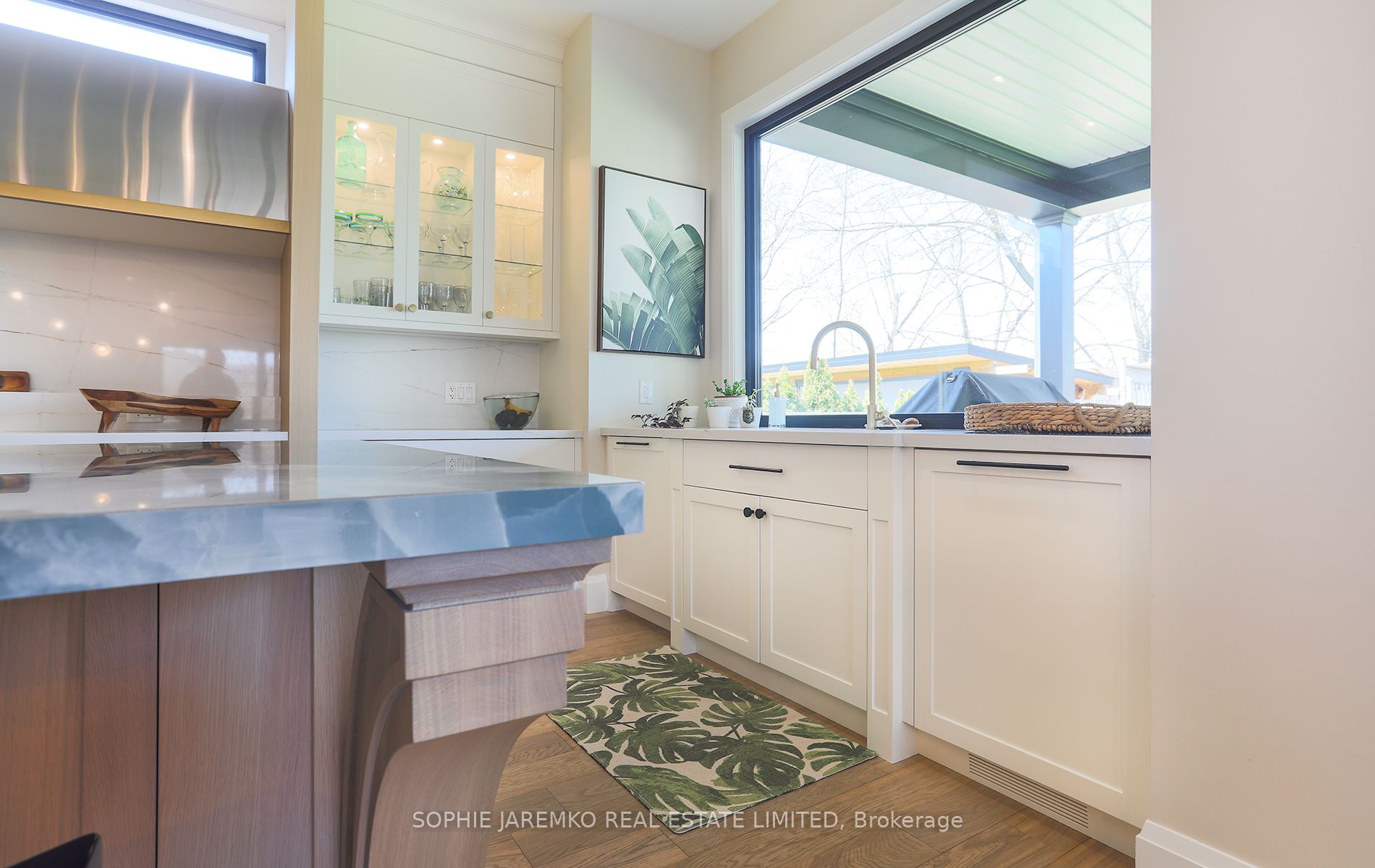 939 Melton Drive Property Photo 10