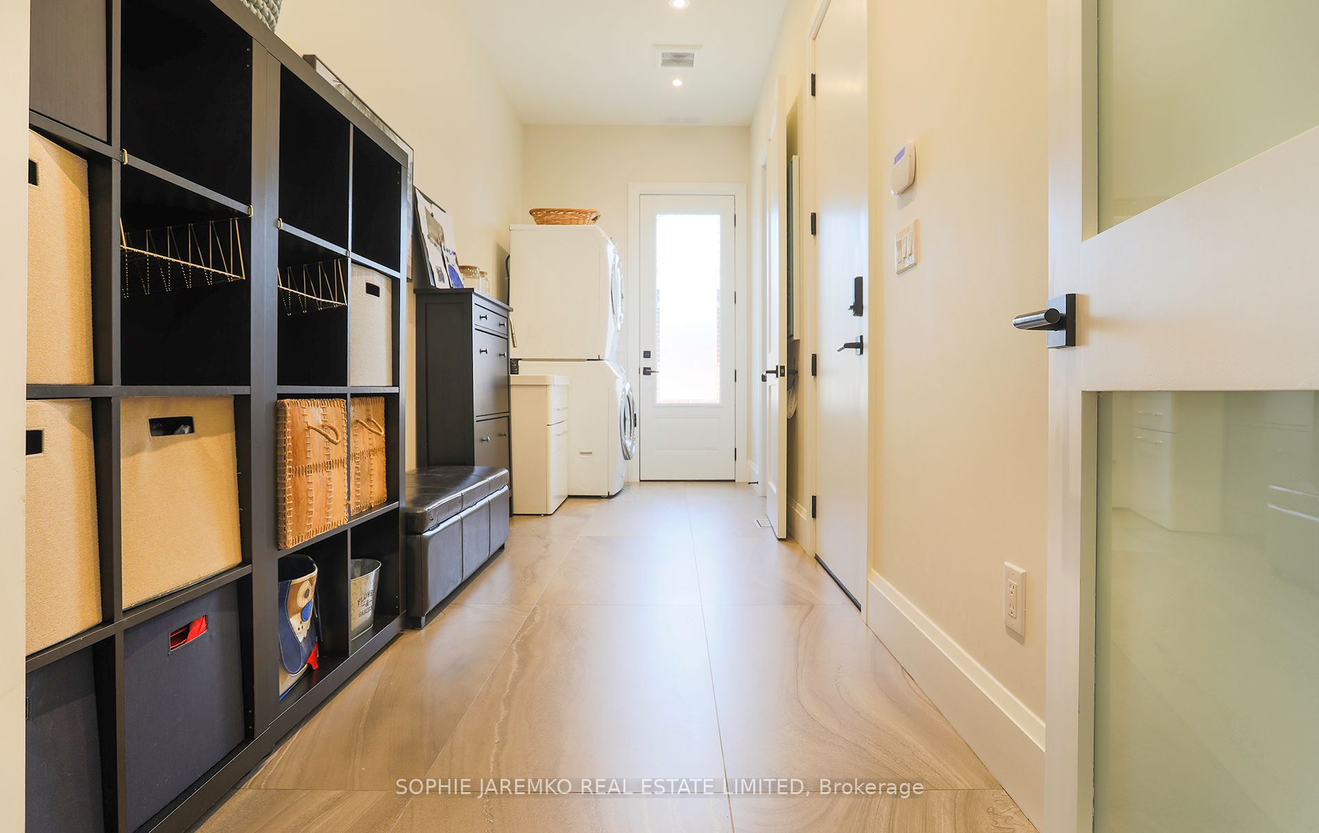 939 Melton Drive Property Photo 37
