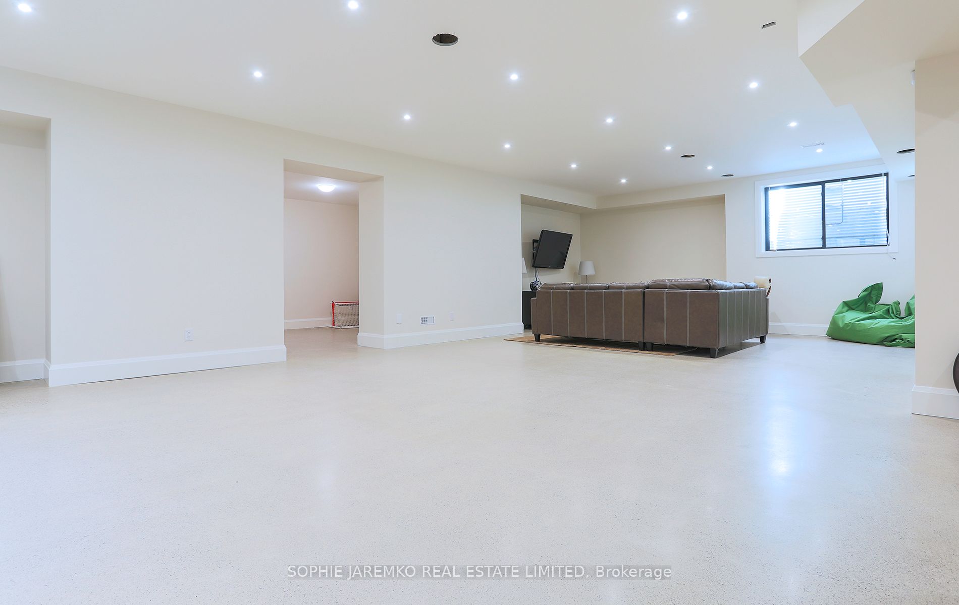939 Melton Drive Property Photo 42