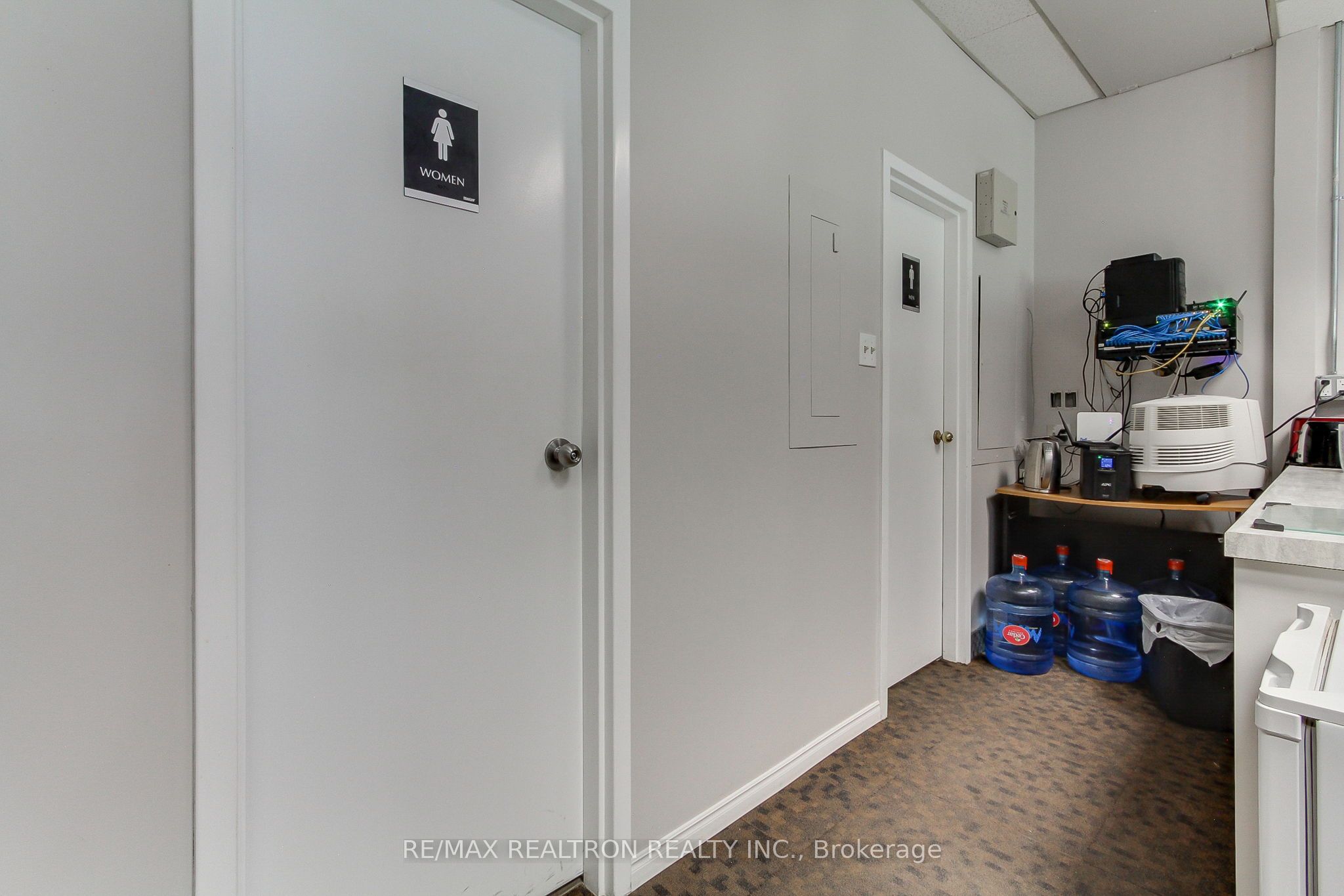 46 Village Centre Place 300 Full-floor Property Photo 26
