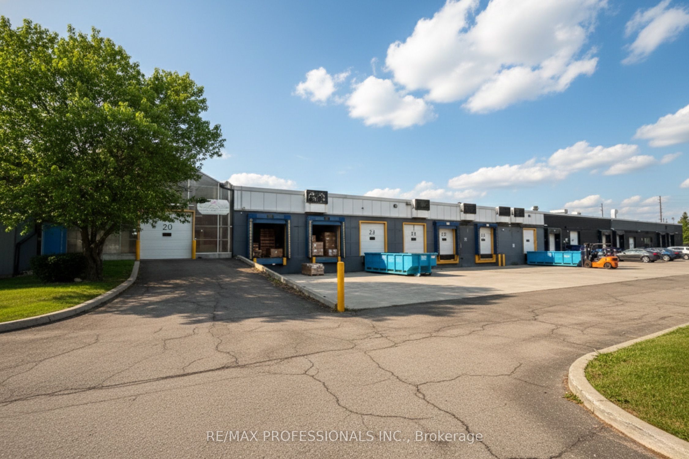 130 North Queen Street Property Photo 1