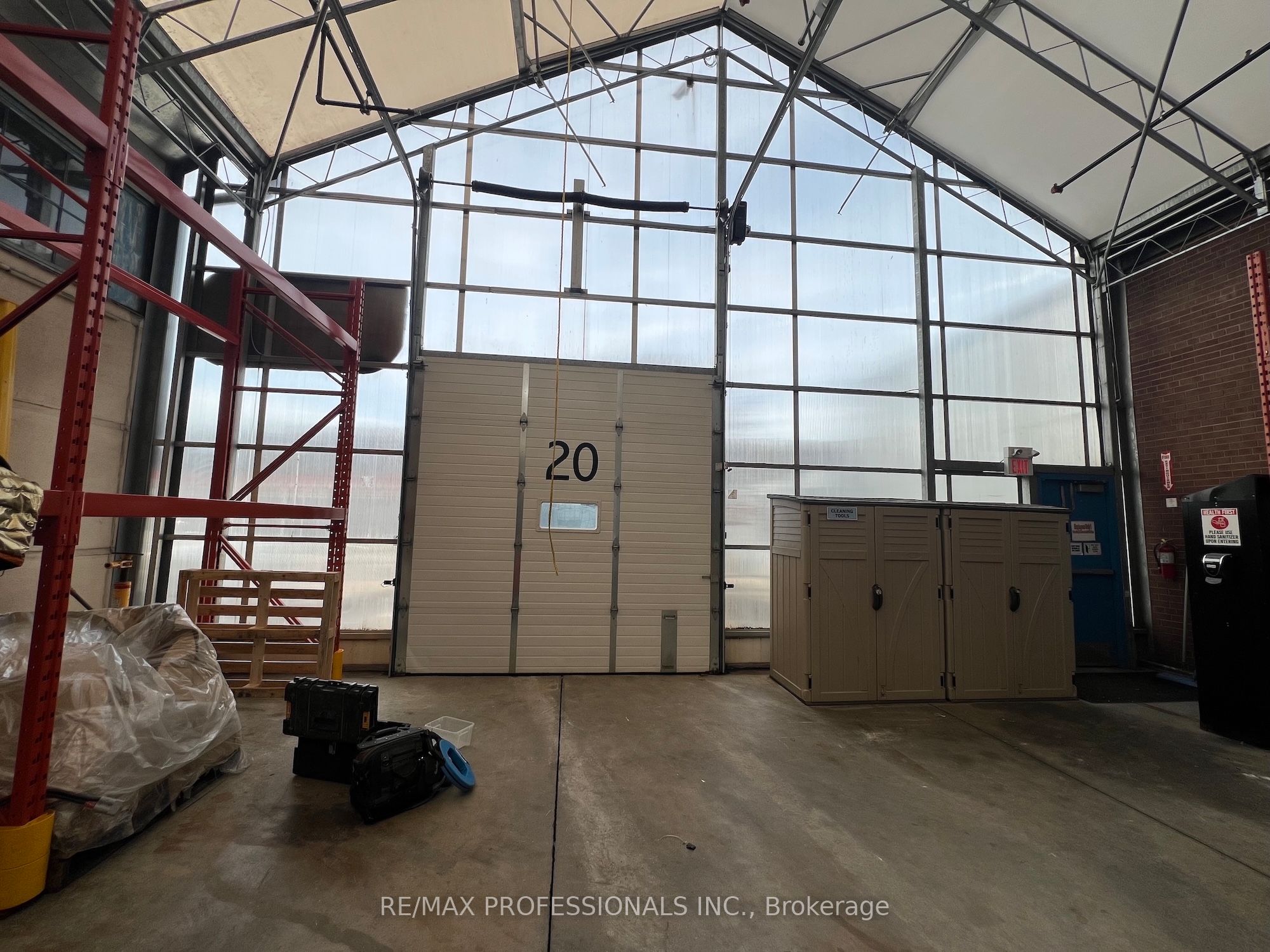 130 North Queen Street Property Photo 33