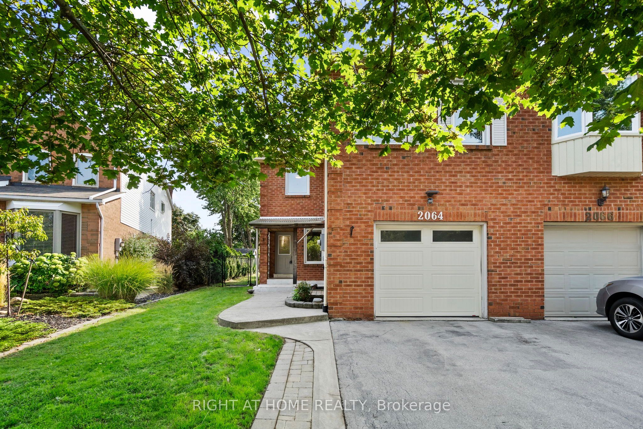 2064 Glenada Crescent BSMNT Property Photo 1