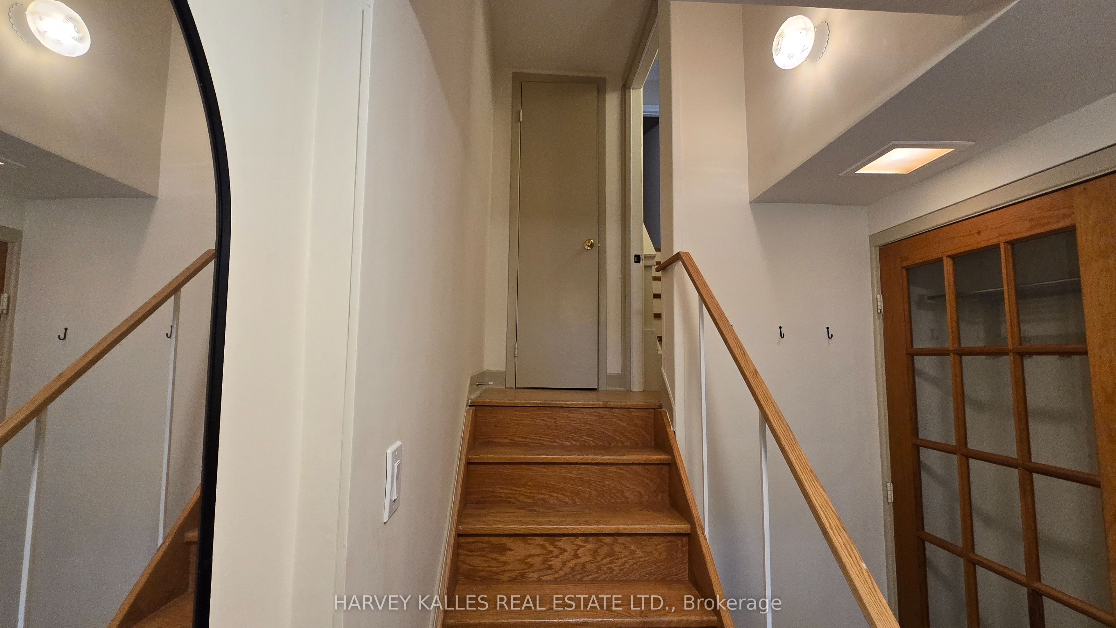 279 Cornelius Parkway Upper Property Photo 6