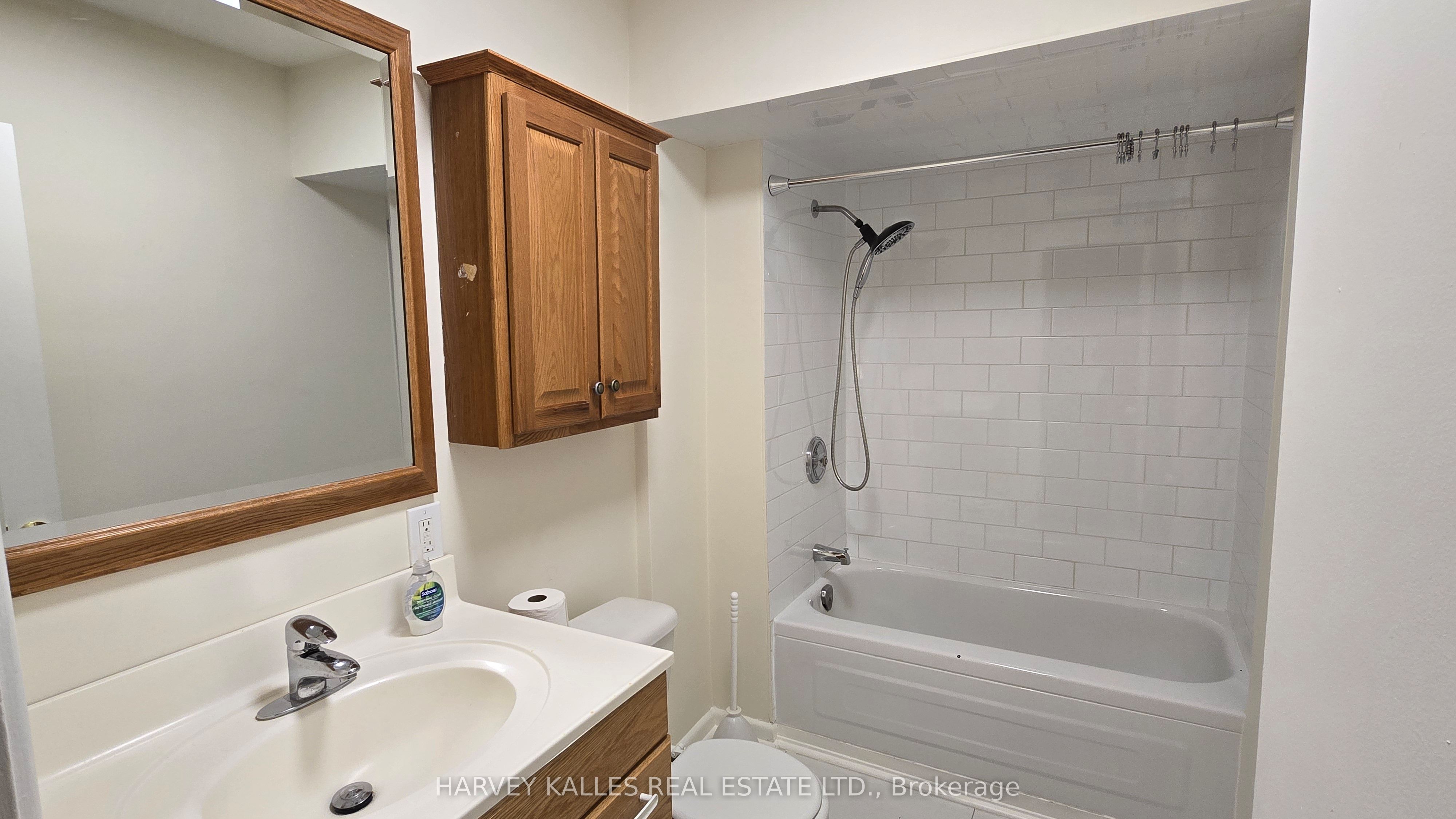 279 Cornelius Parkway Upper Property Photo 20
