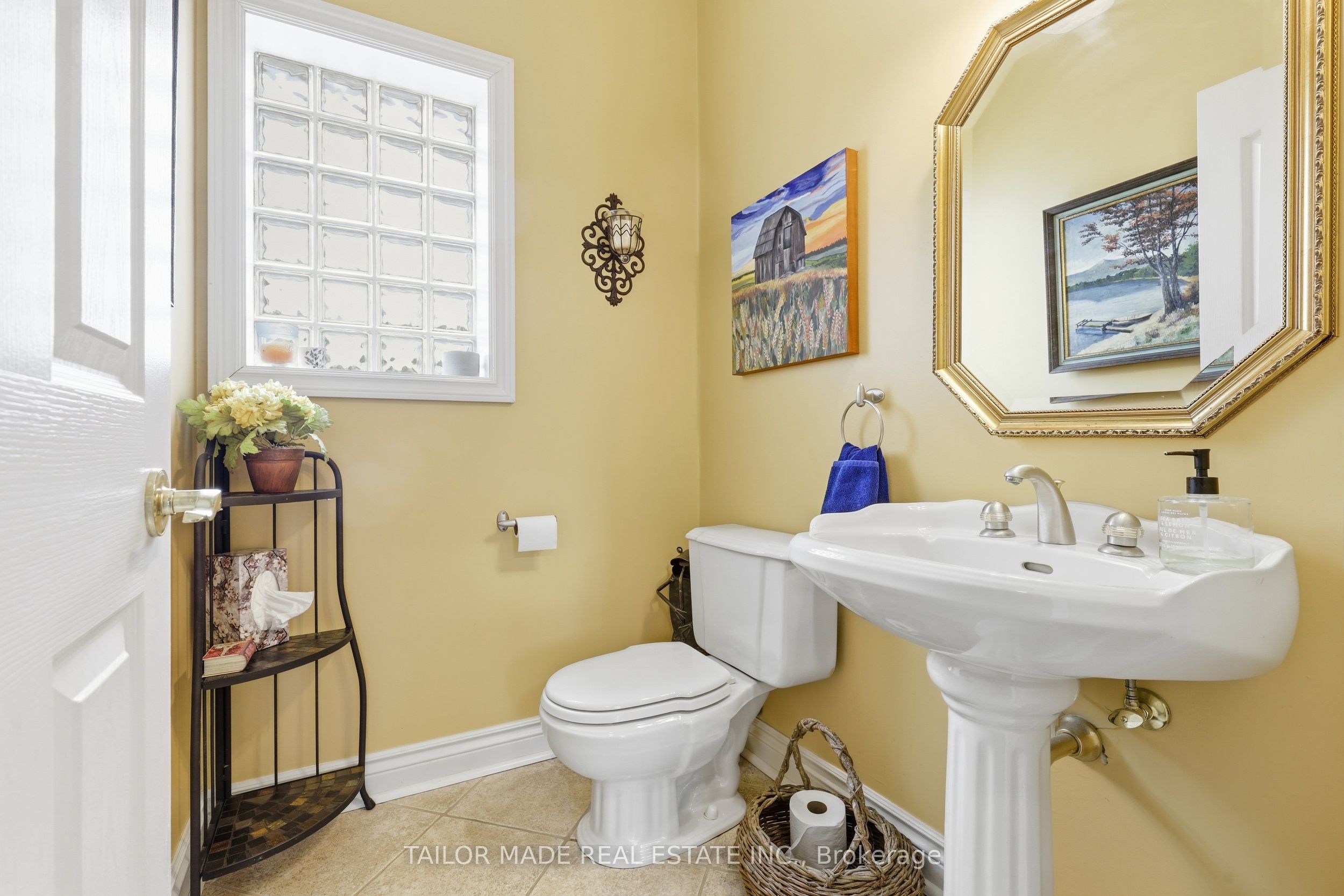 1749 Station Road Property Photo 10