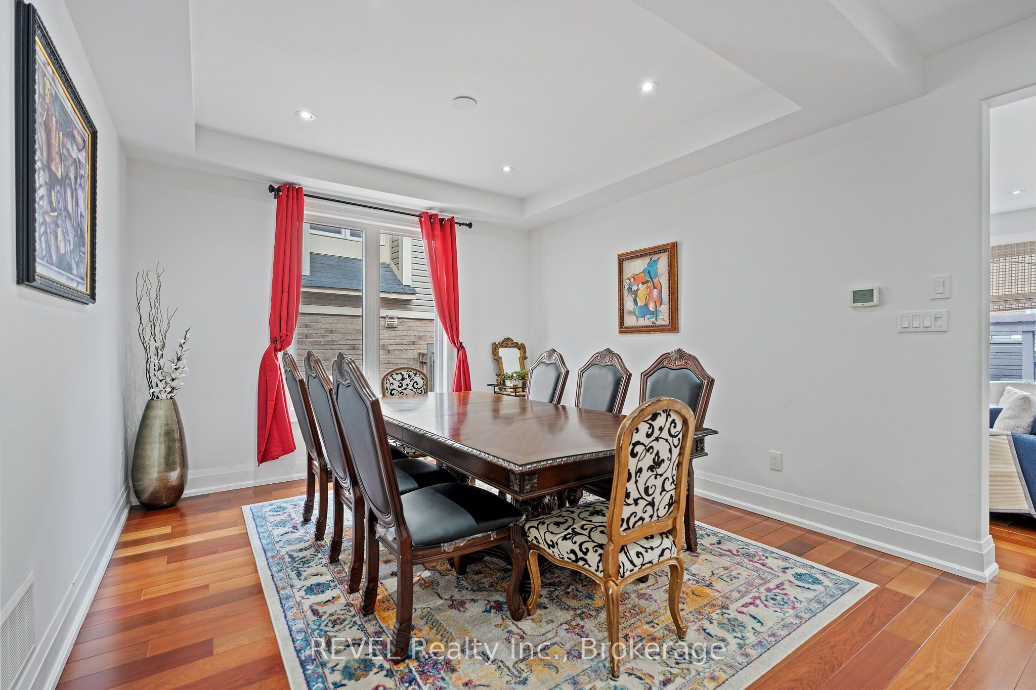 401 Schreyer Crescent Property Photo 8