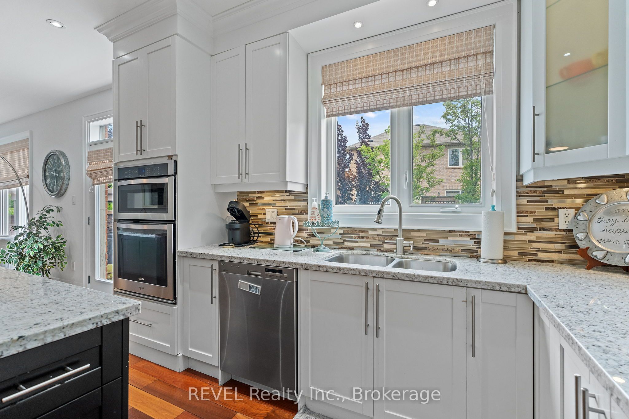 401 Schreyer Crescent Property Photo 17