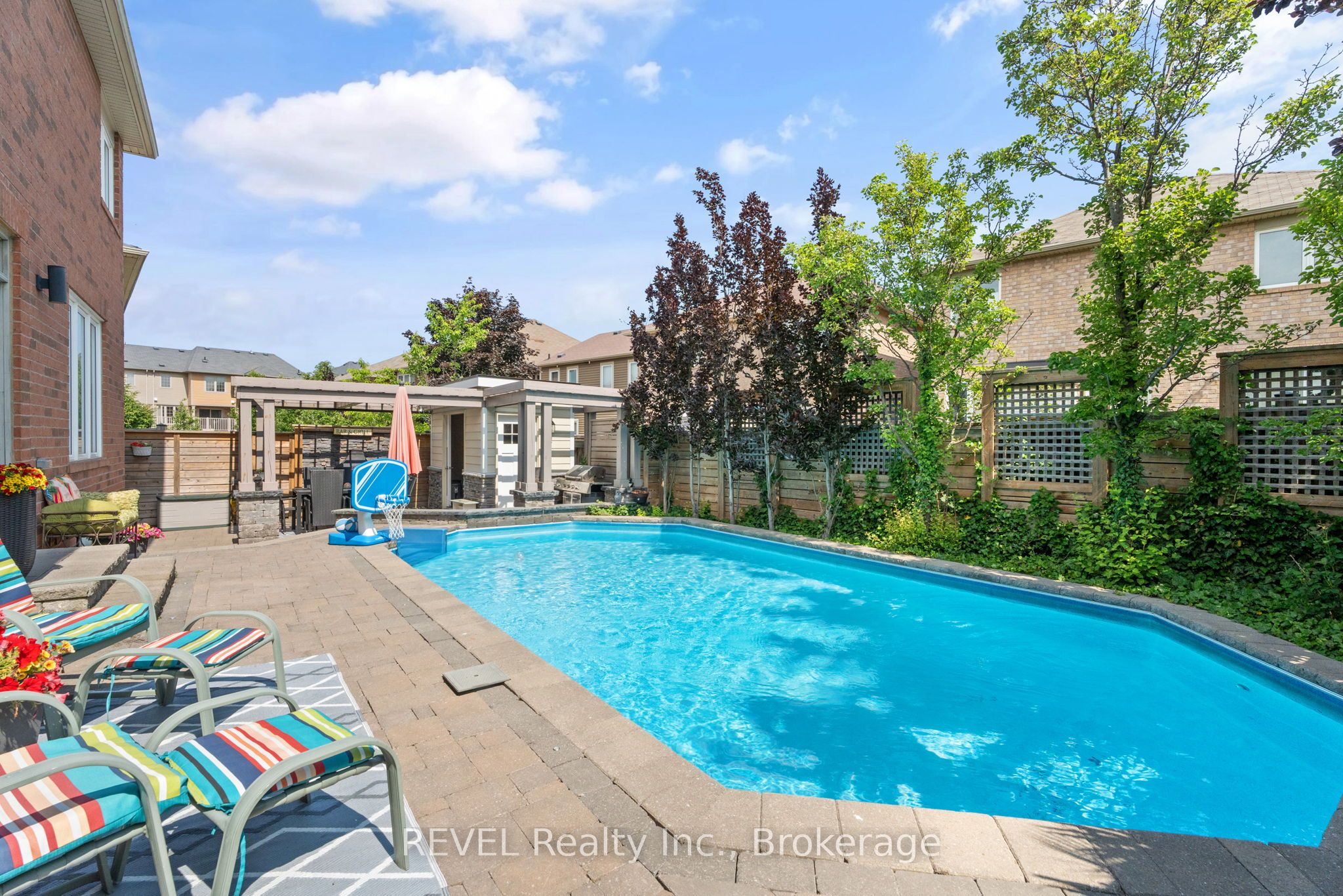 401 Schreyer Crescent Property Photo 41