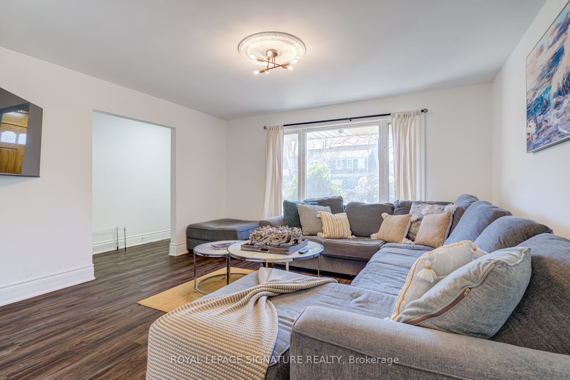 411 Maplehurst Avenue Property Photo 7