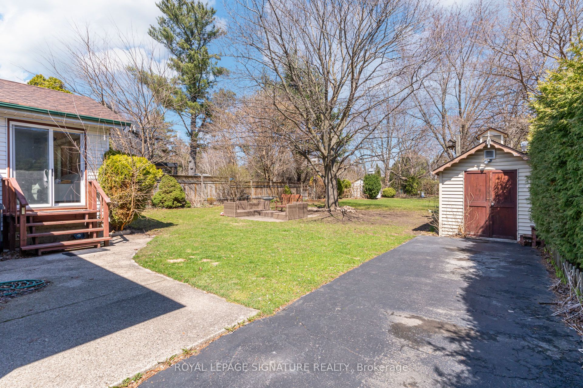 411 Maplehurst Avenue Property Photo 22