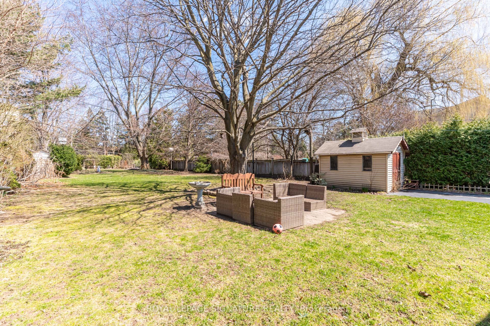 411 Maplehurst Avenue Property Photo 24