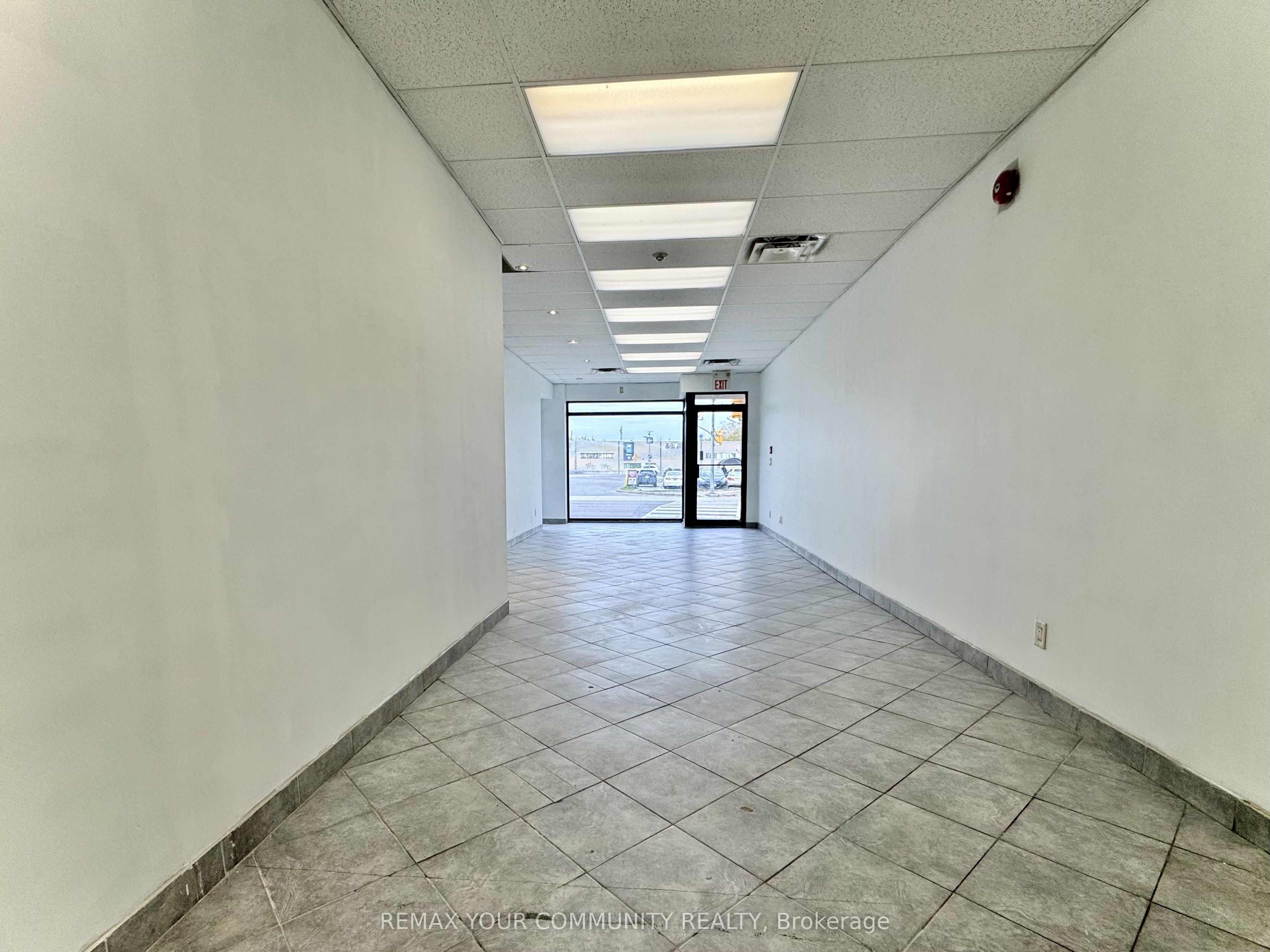 2417 Dundas Street W Main Property Photo 7