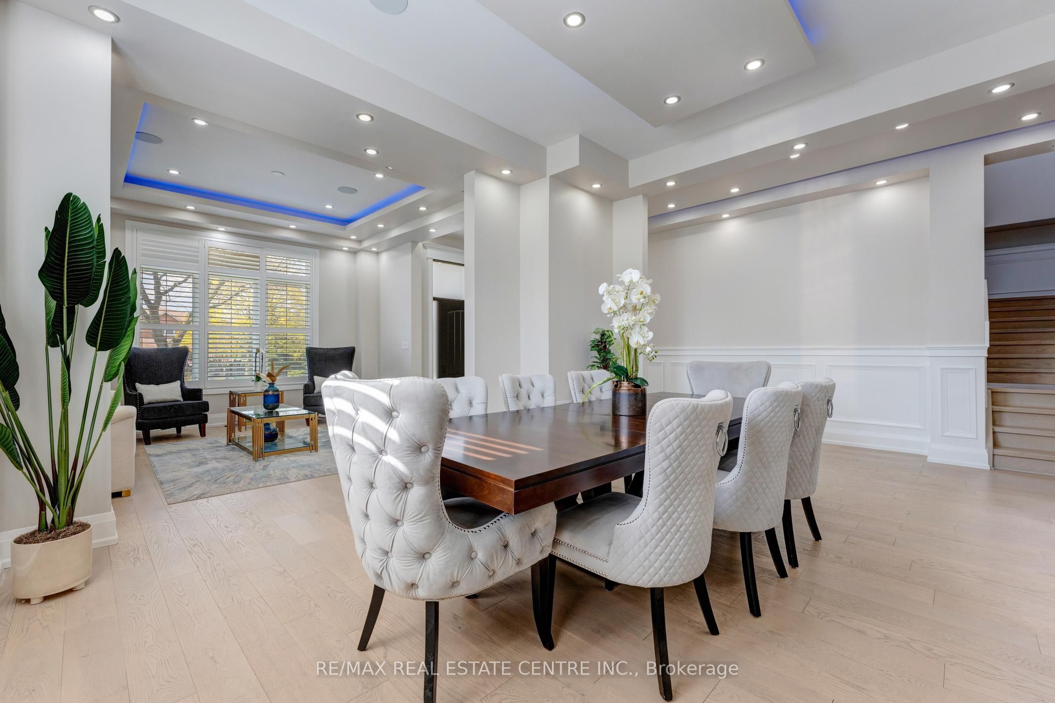 252 Paisley Boulevard W Property Photo 10