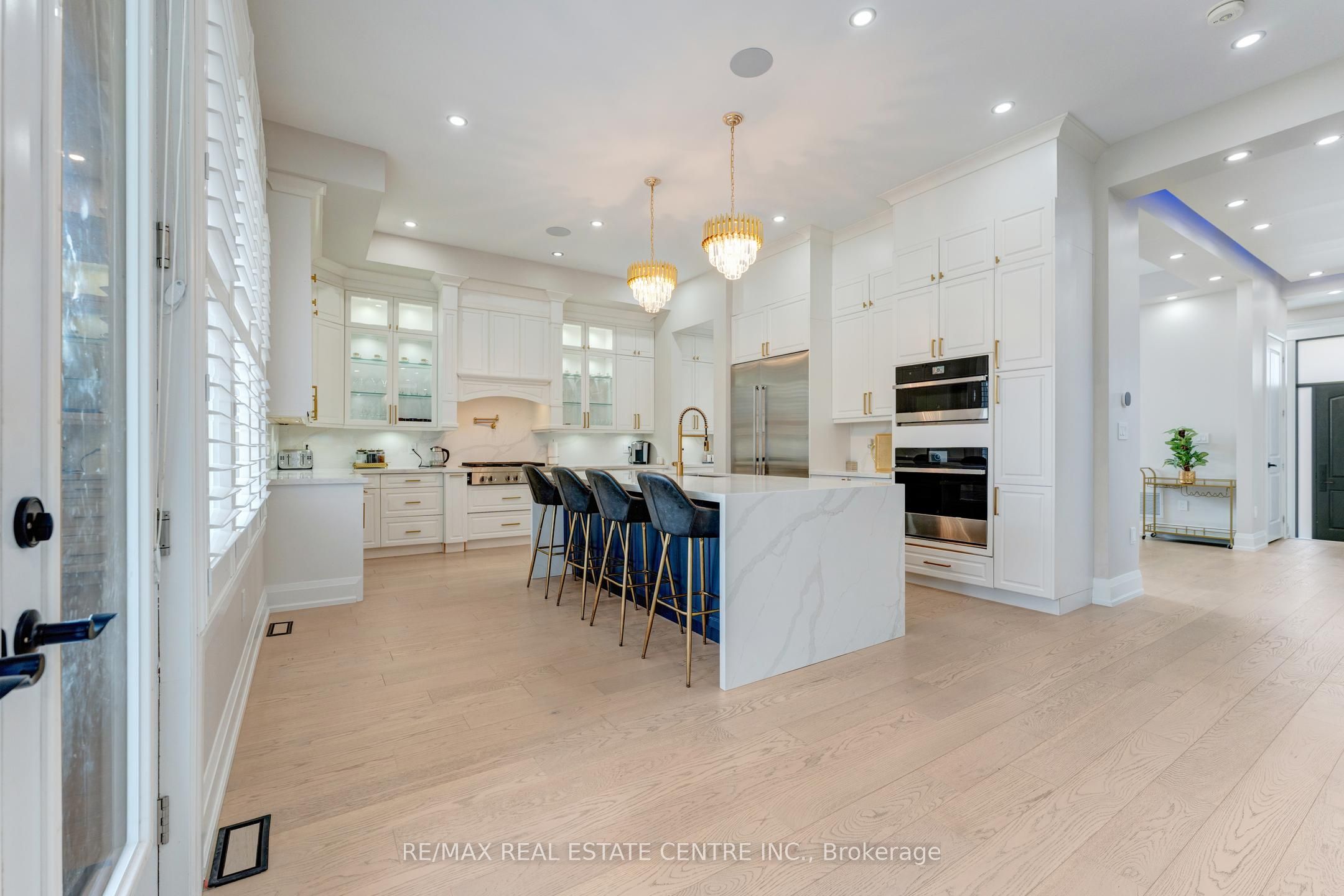 252 Paisley Boulevard W Property Photo 13