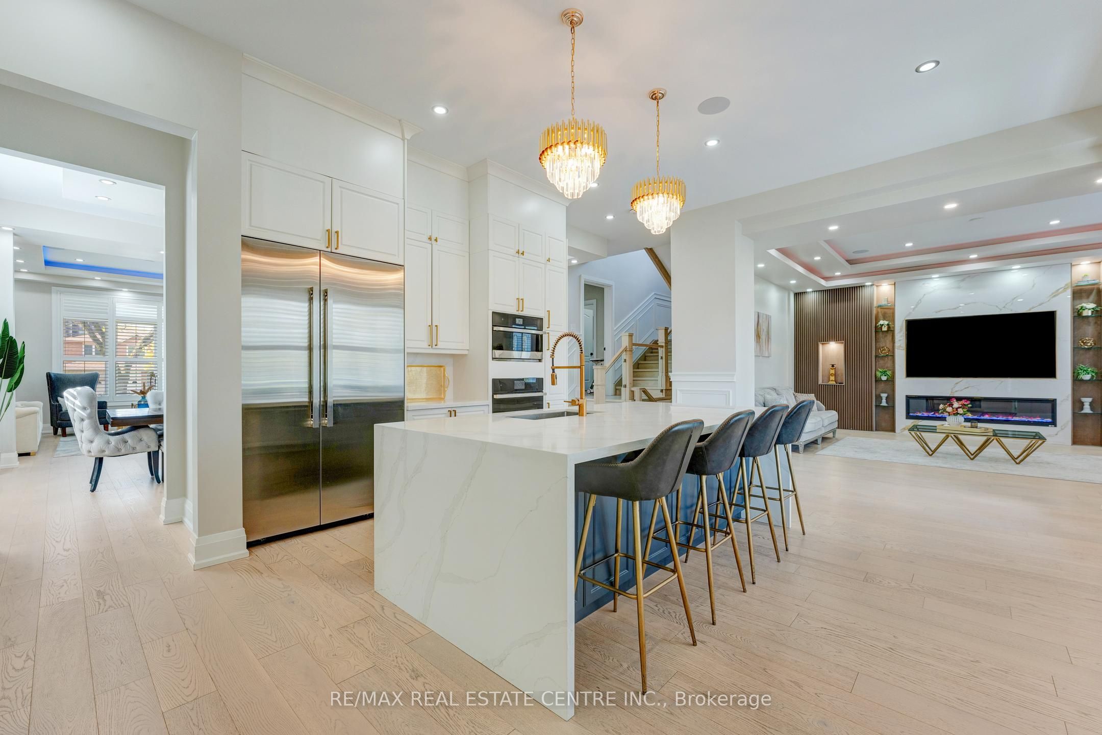 252 Paisley Boulevard W Property Photo 16