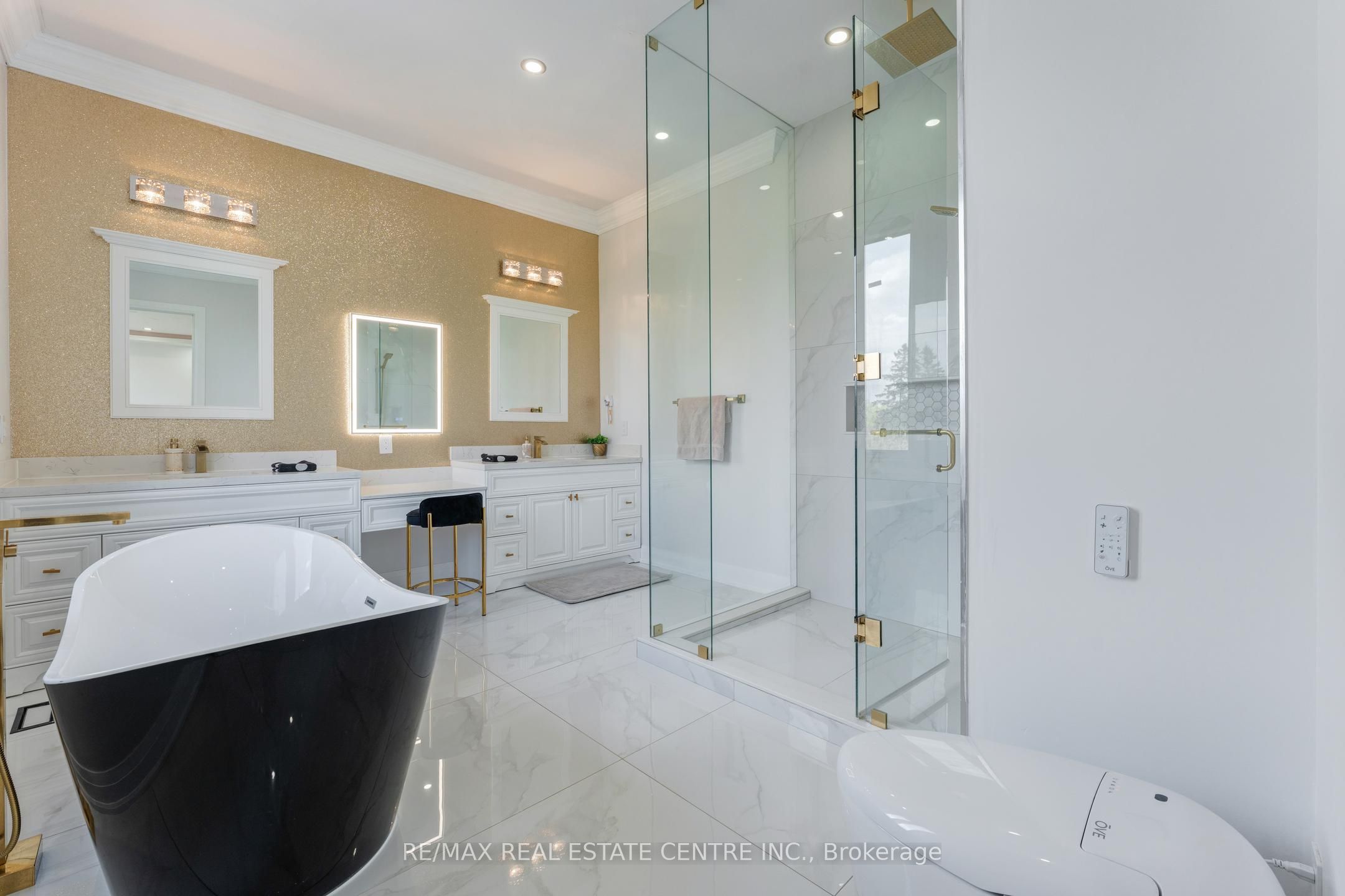 252 Paisley Boulevard W Property Photo 25