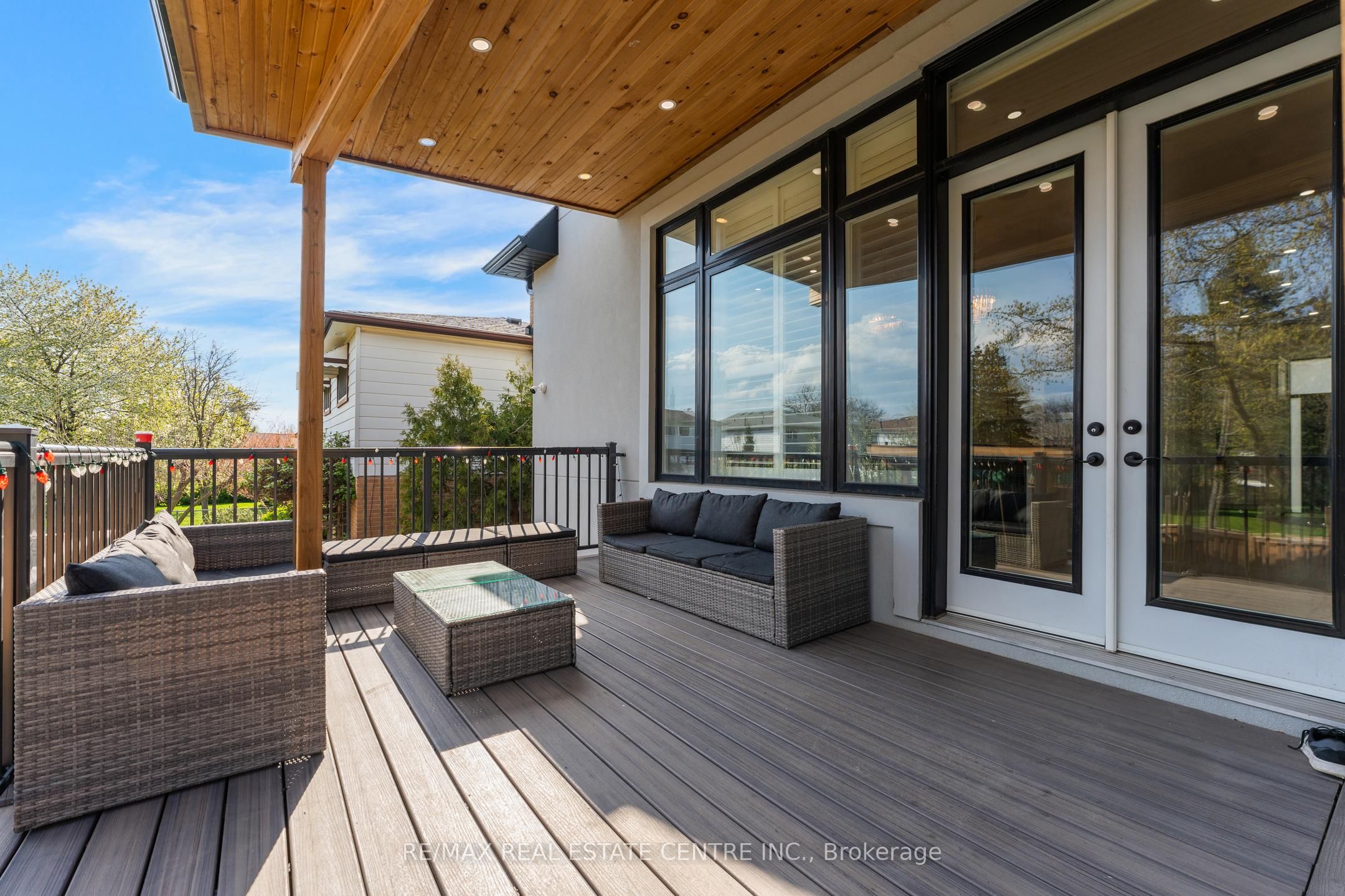252 Paisley Boulevard W Property Photo 46