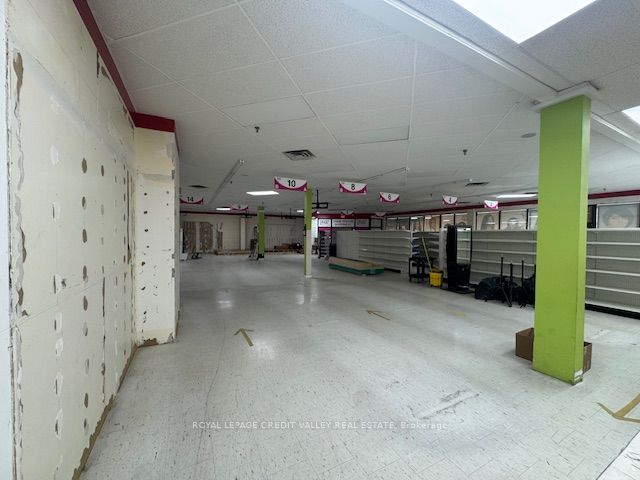 200 County Court Boulevard B02-b03 Property Photo 8