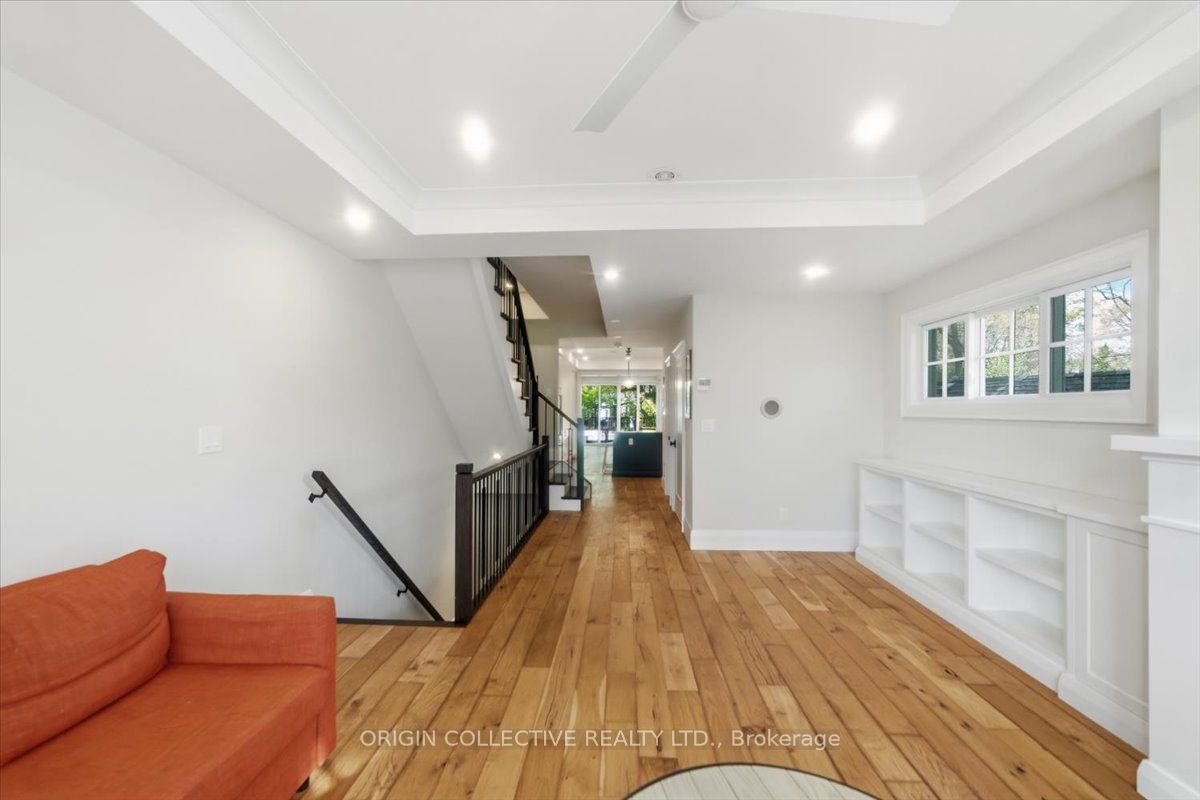 79 Wilson Street E Property Photo 2