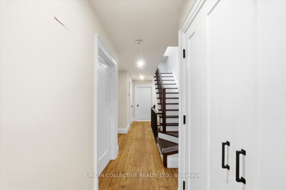79 Wilson Street E Property Photo 5