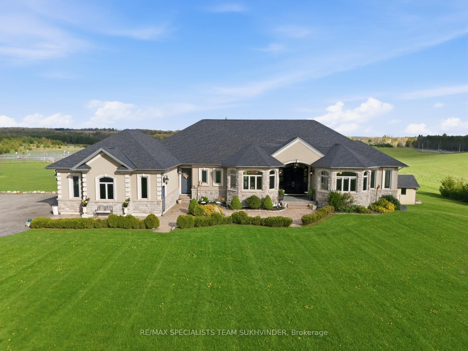 2049 Highpoint Side Road