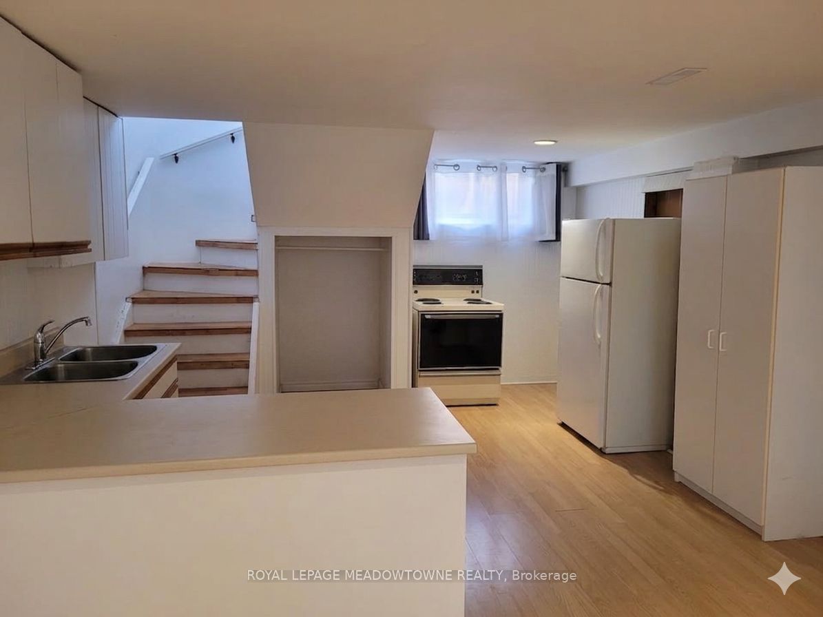 169 Longfield Road Property Photo 35