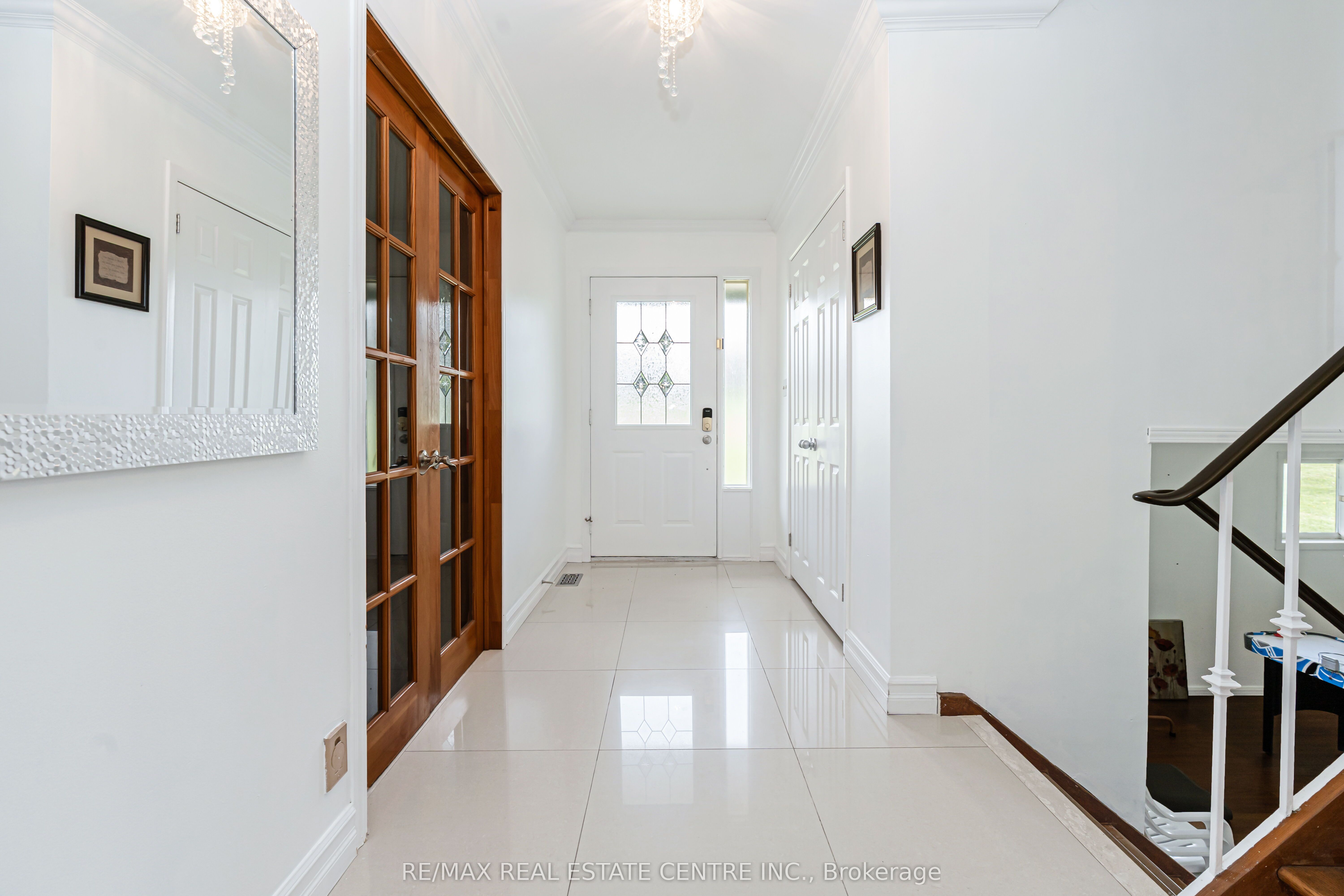 6649 25 Side Road Property Photo 7