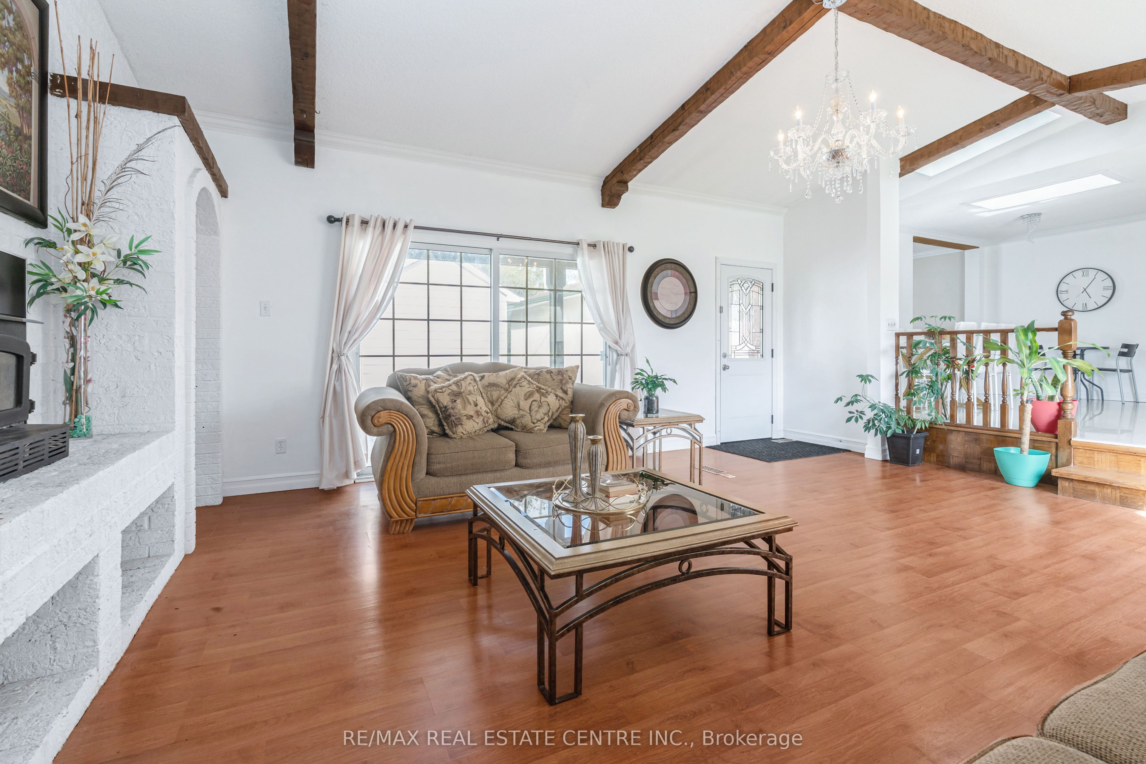 6649 25 Side Road Property Photo 16