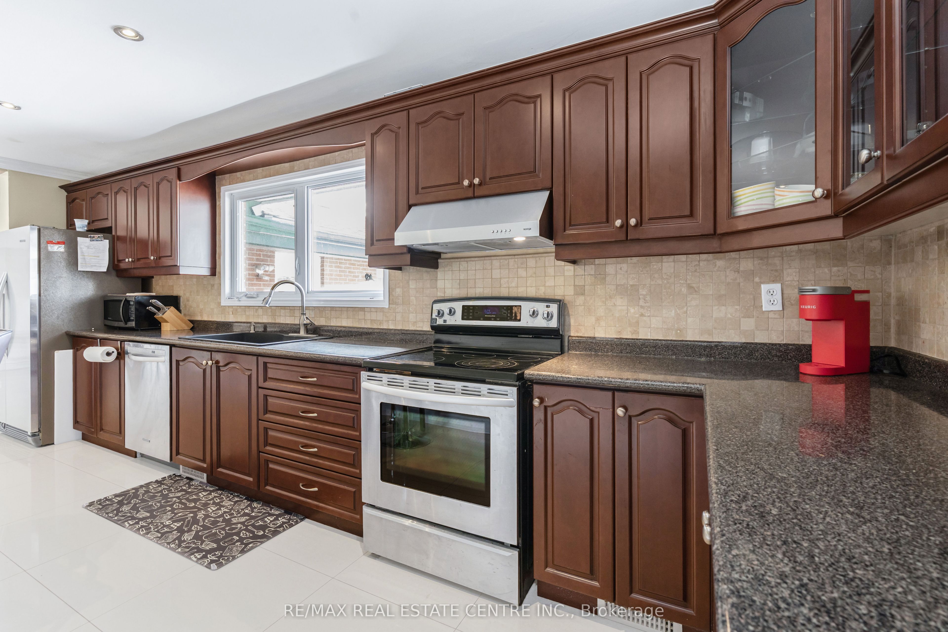6649 25 Side Road Property Photo 19