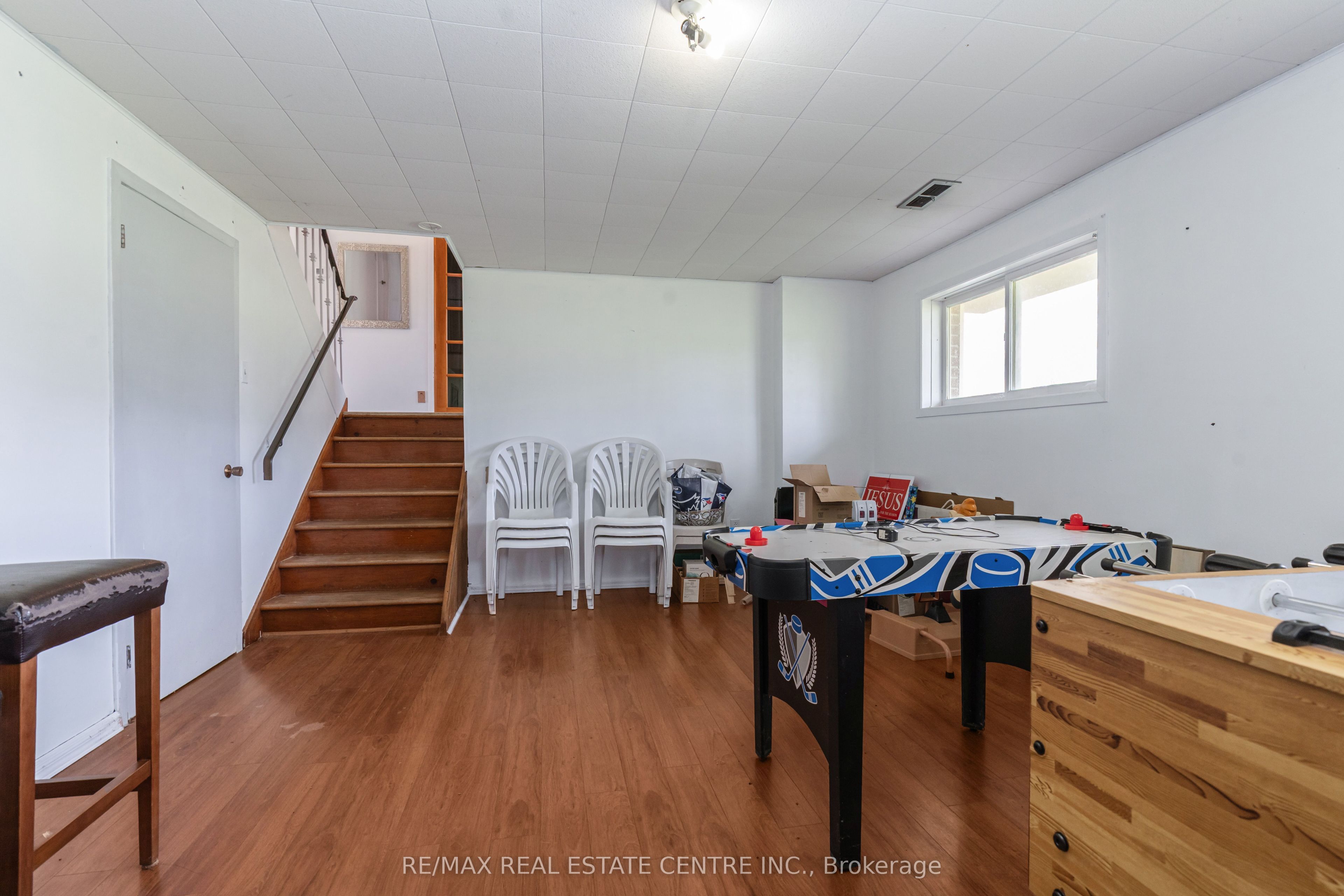 6649 25 Side Road Property Photo 32