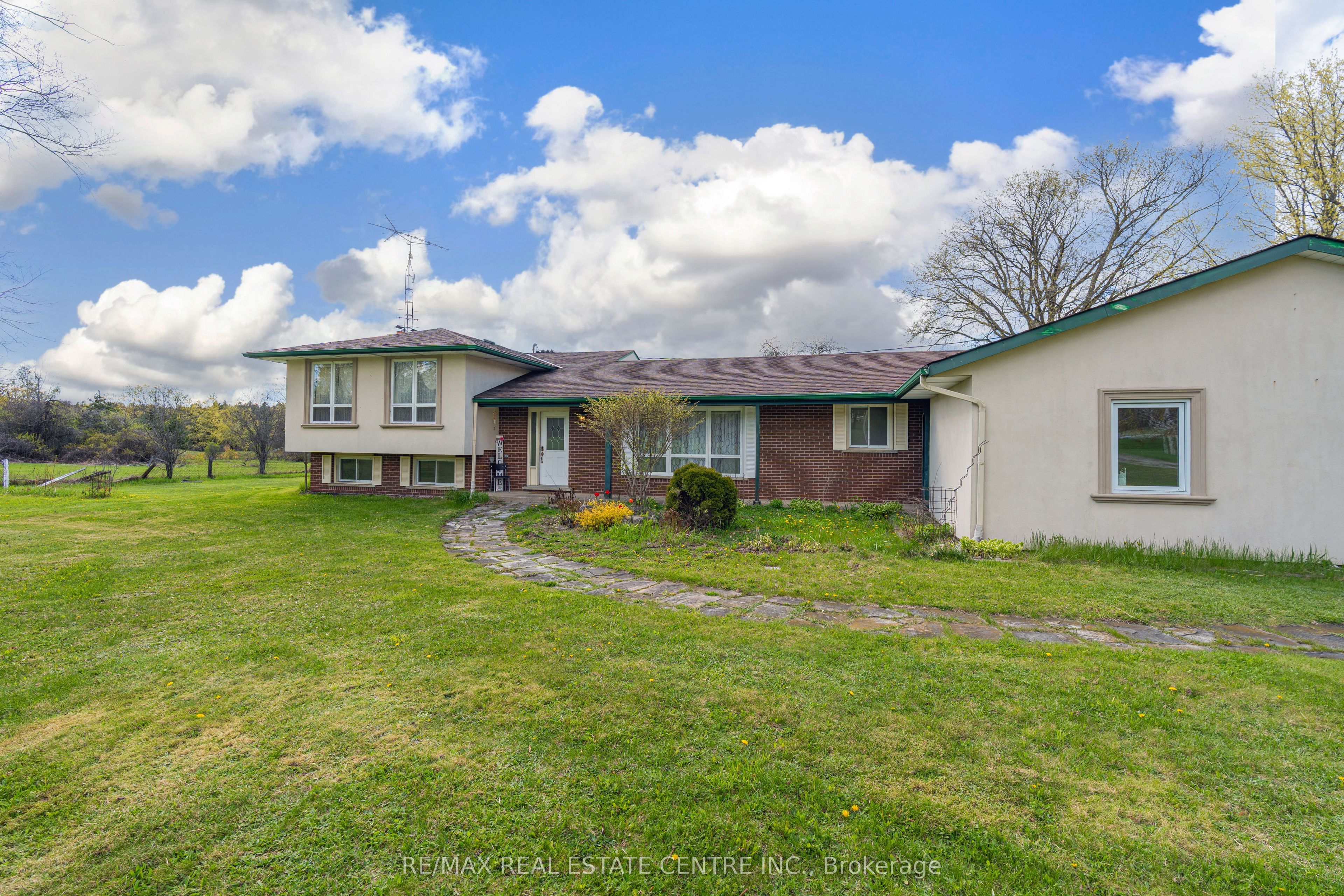 6649 25 Side Road Property Photo 39