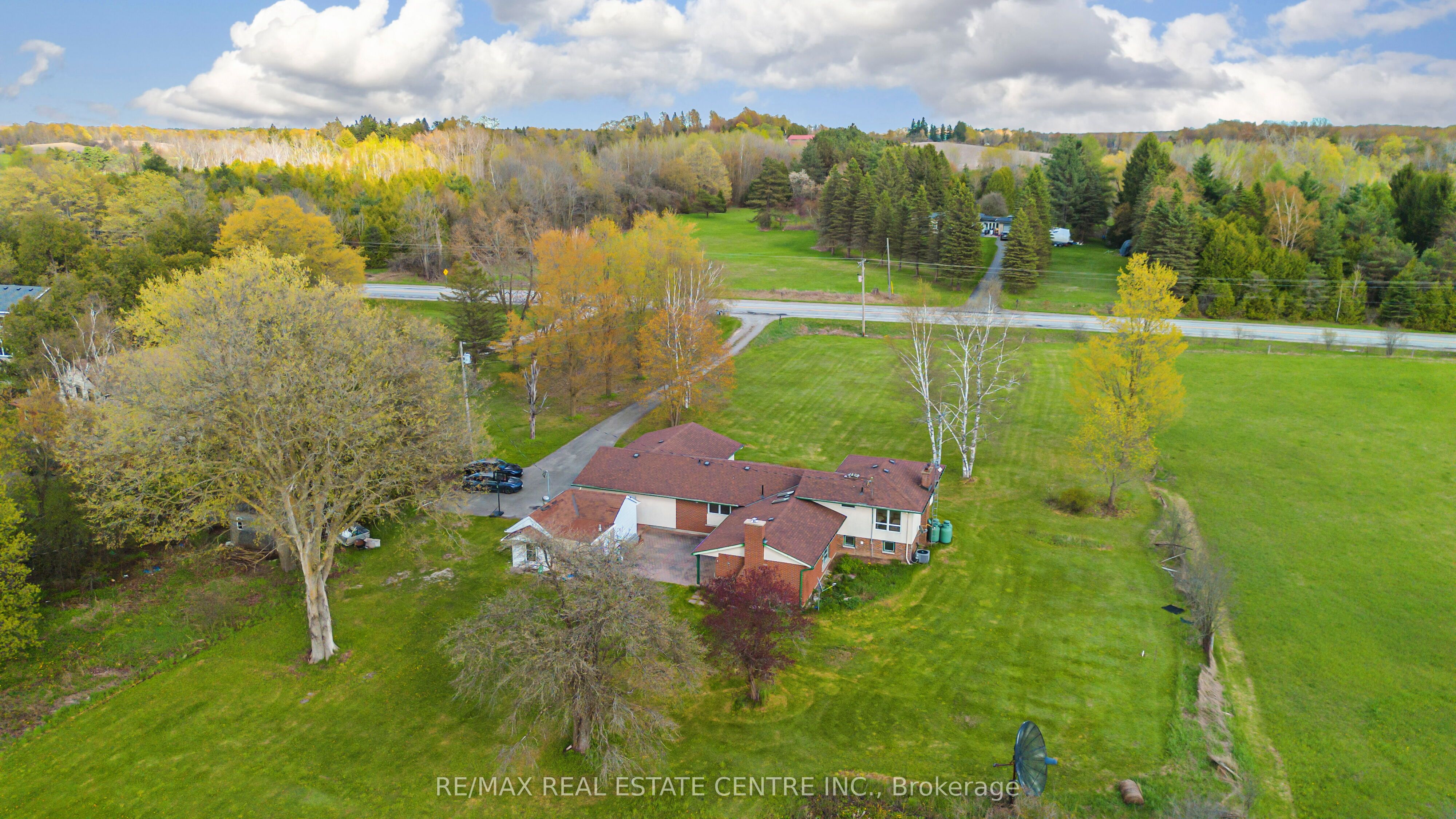 6649 25 Side Road Property Photo 47