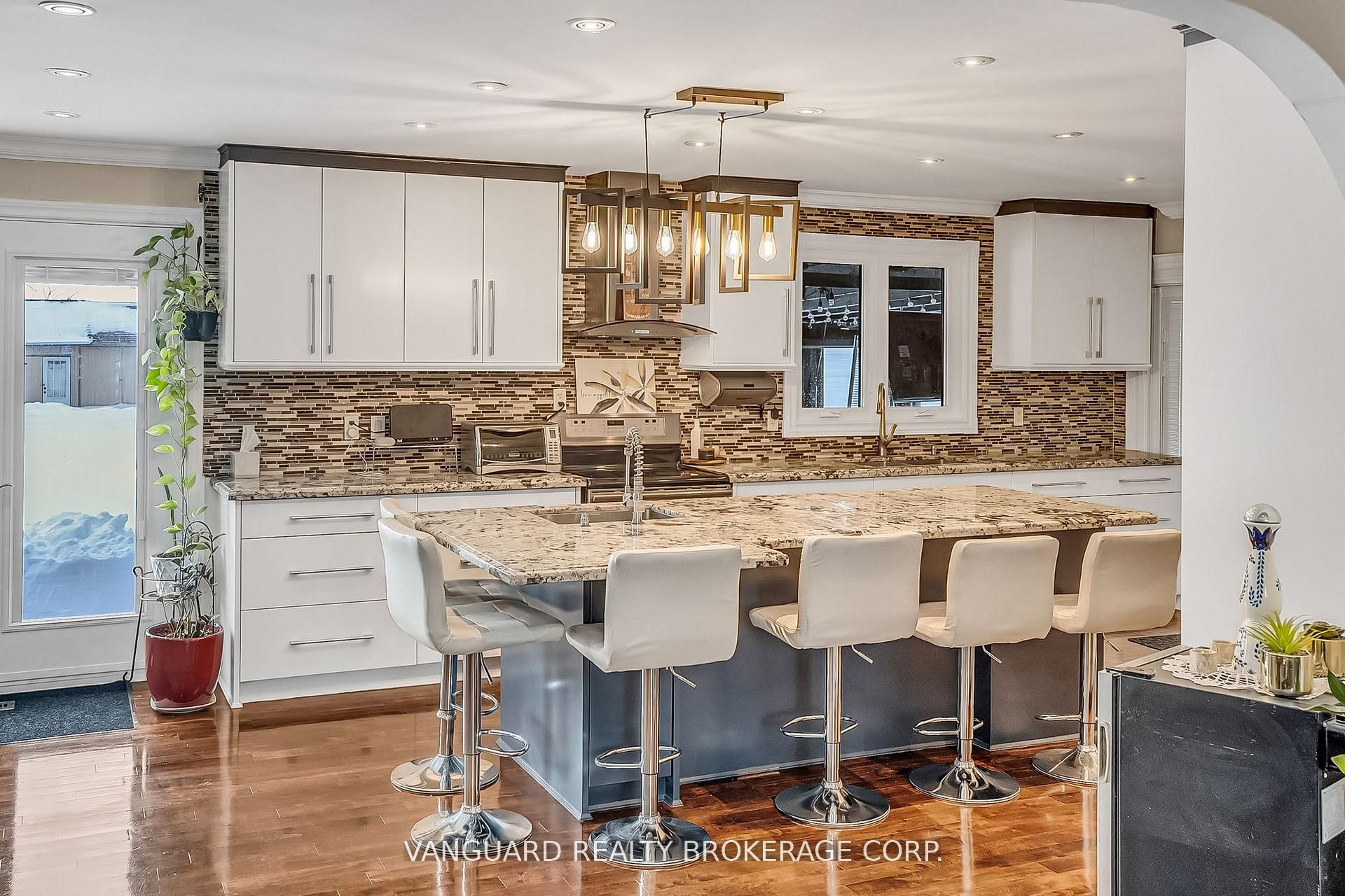 8070 Hornby Road Property Photo 13