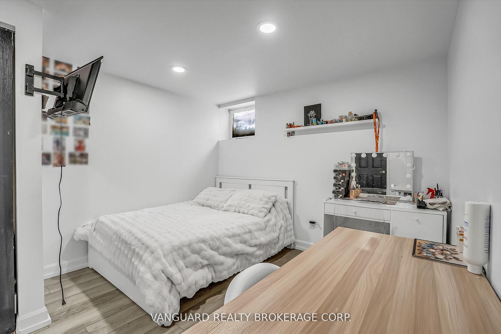 8070 Hornby Road Property Photo 34