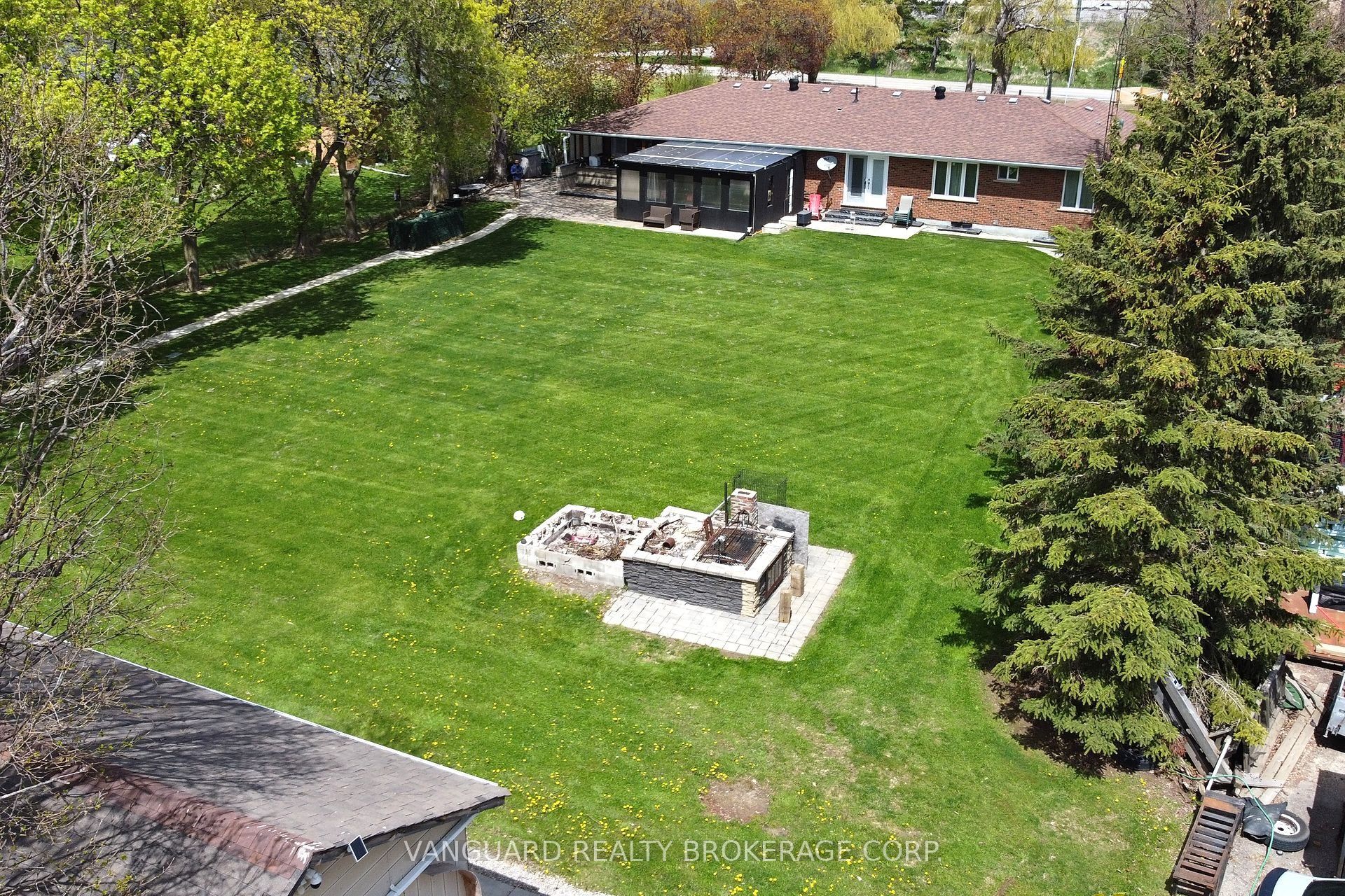 8070 Hornby Road Property Photo 45