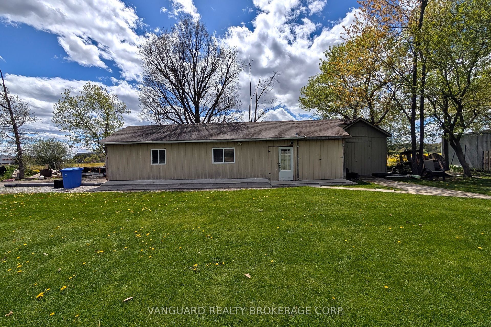 8070 Hornby Road Property Photo 29