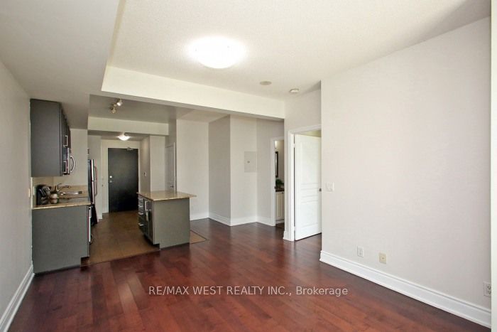 225 Webb Drive 903 Property Photo 5