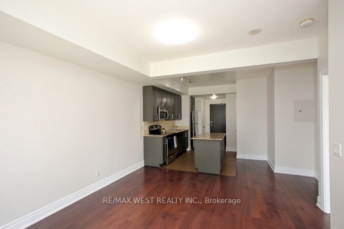 225 Webb Drive 903 Property Photo 6