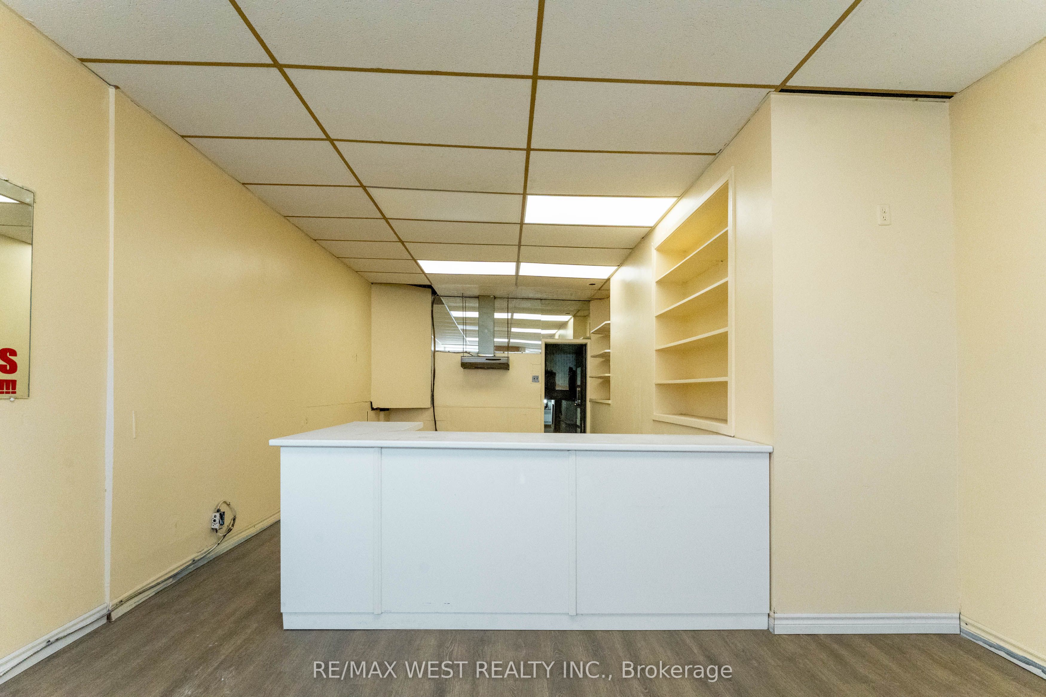 1311 King Street W Property Photo 3