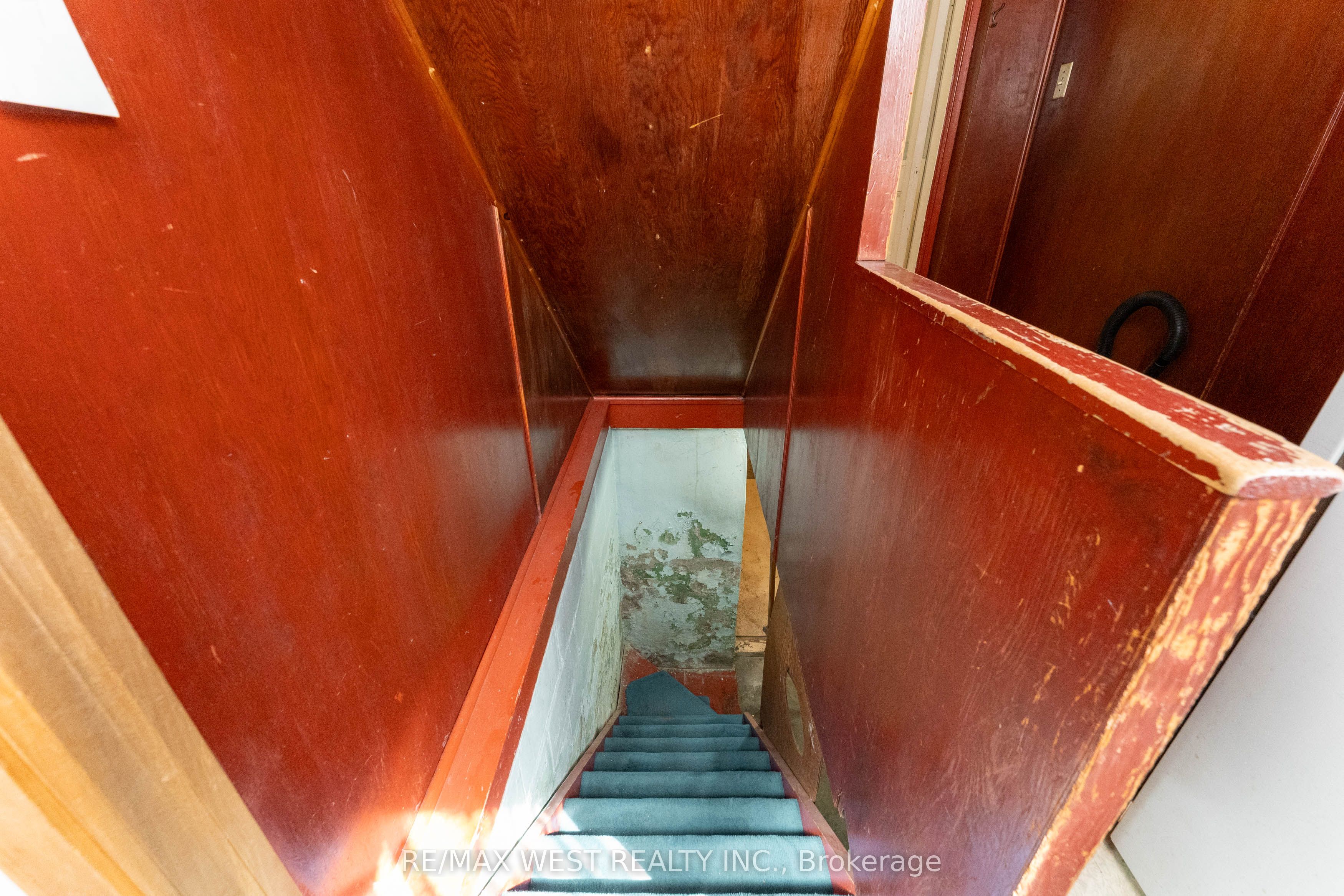 1311 King Street W Property Photo 40
