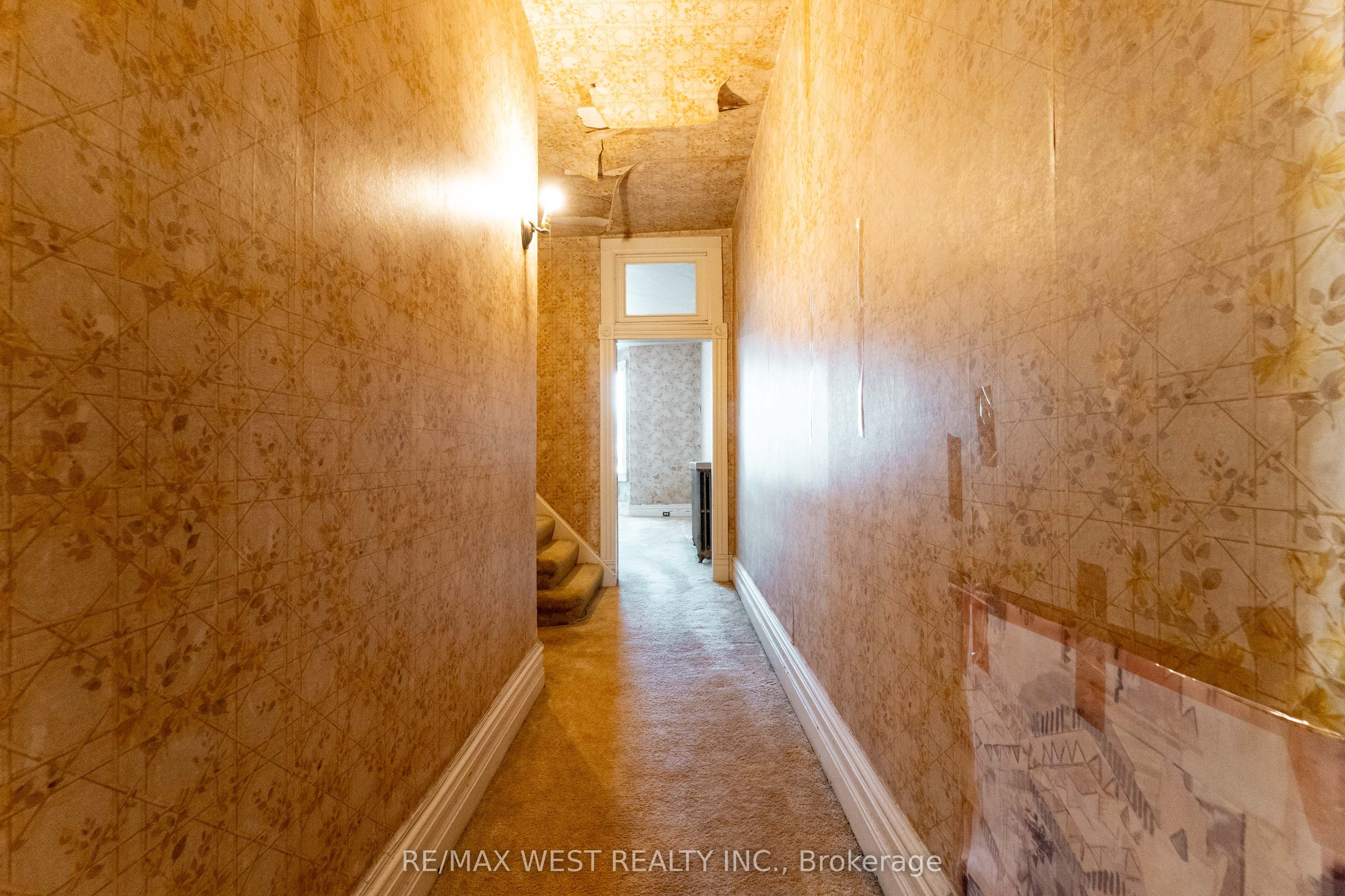 1311 King Street W Property Photo 26