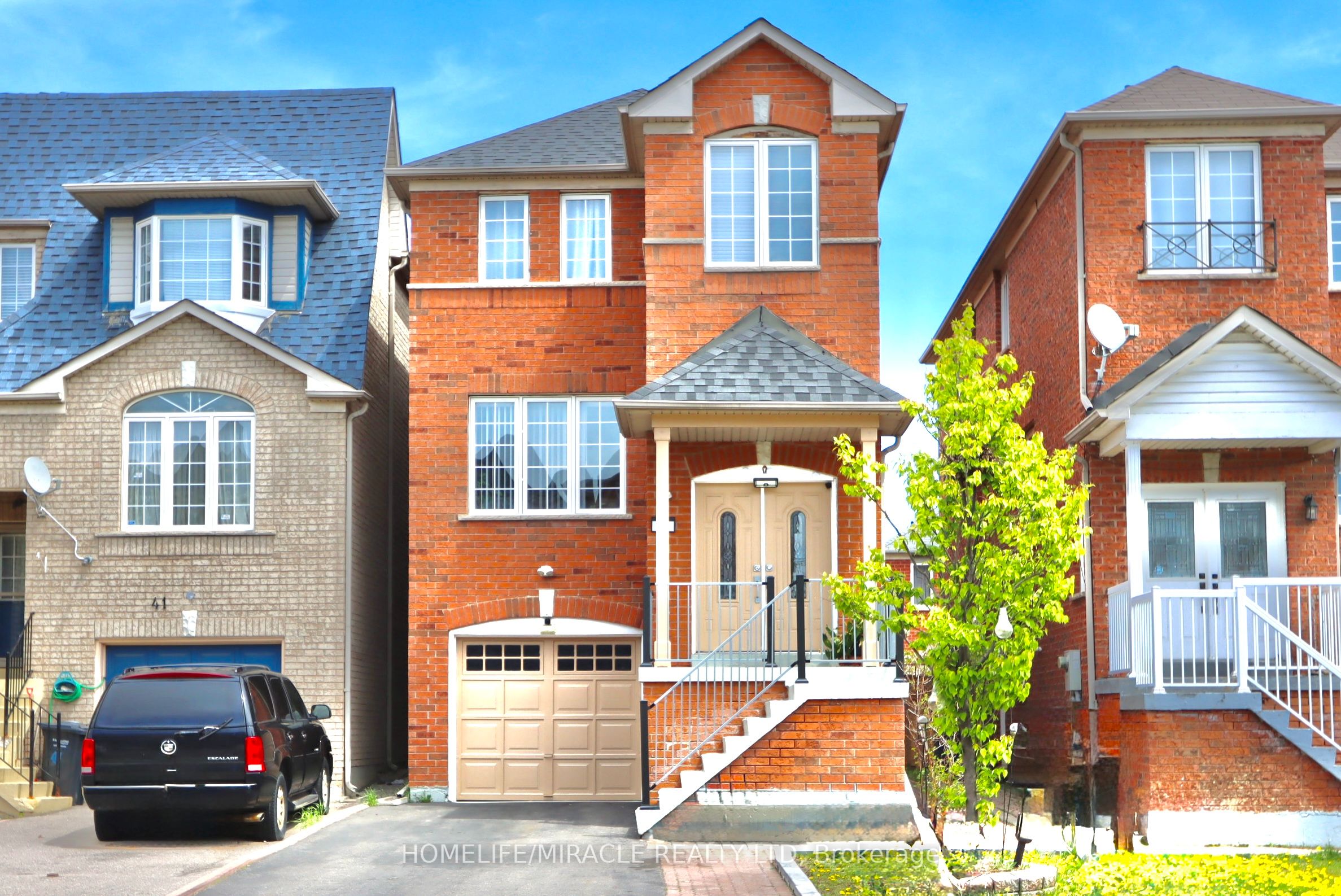 43 Caranci Crescent Property Photo 1