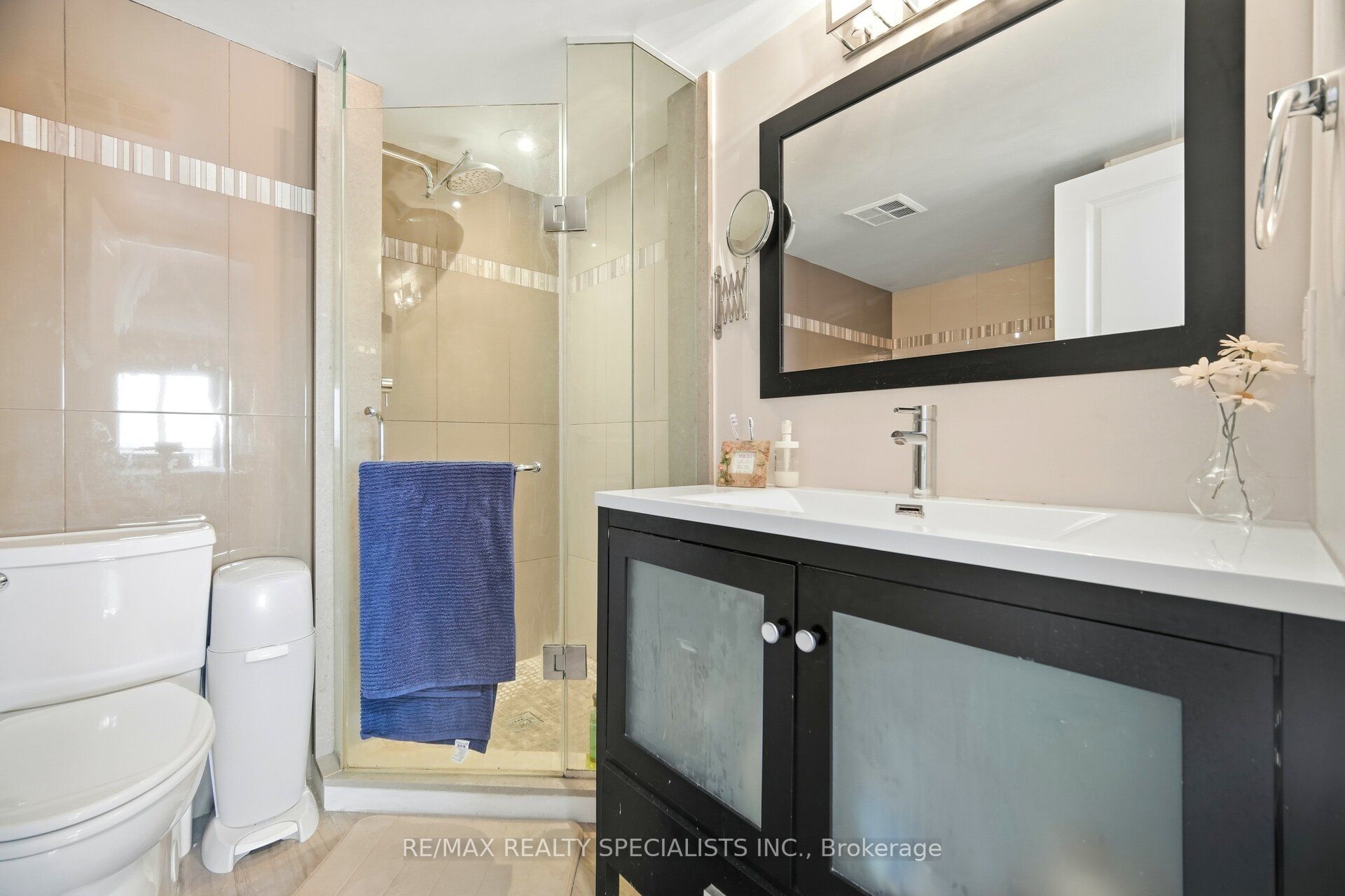 1 Rowntree Road 611 Property Photo 10